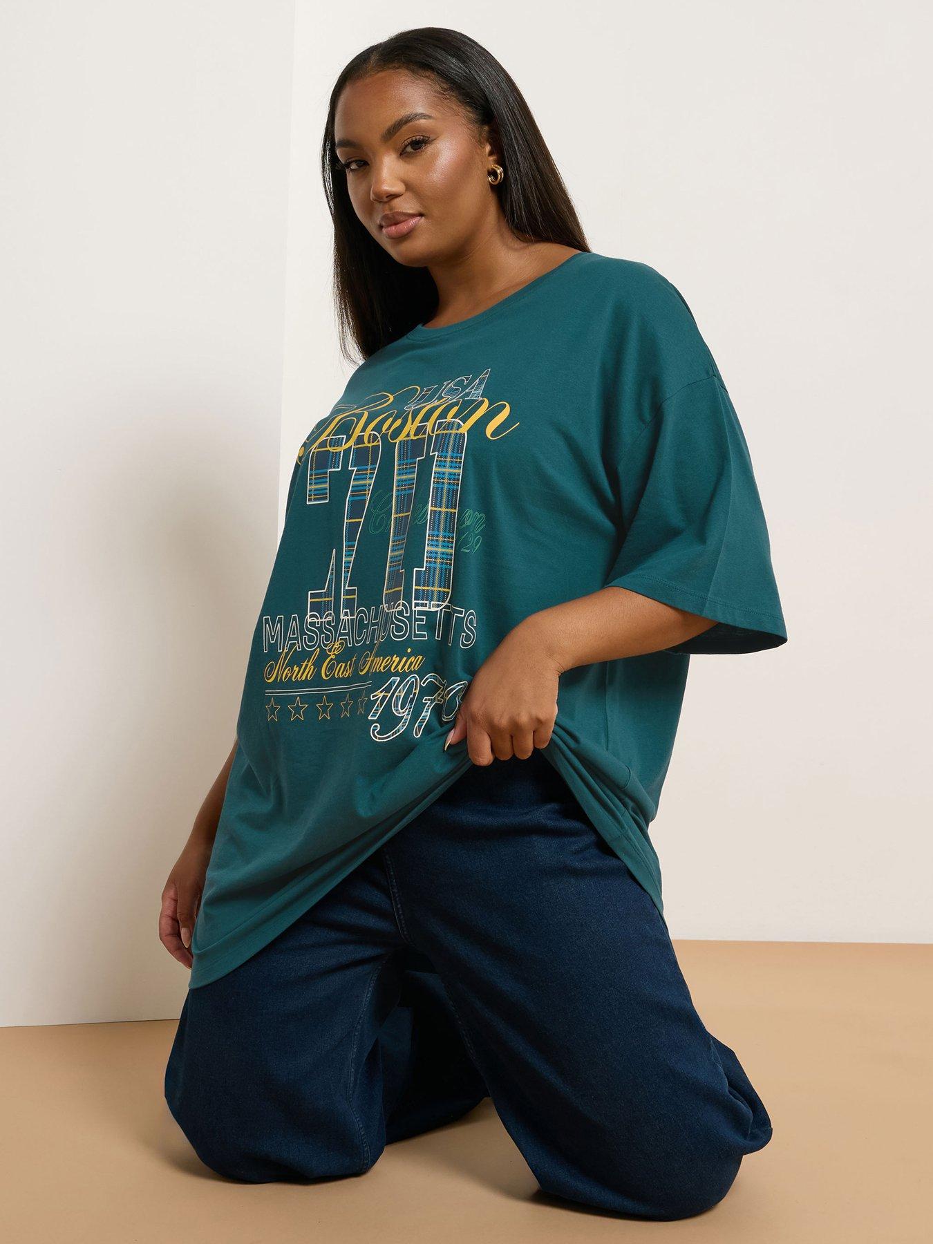 undefined Curve Placement Print Varsity T-Shirt - Blue