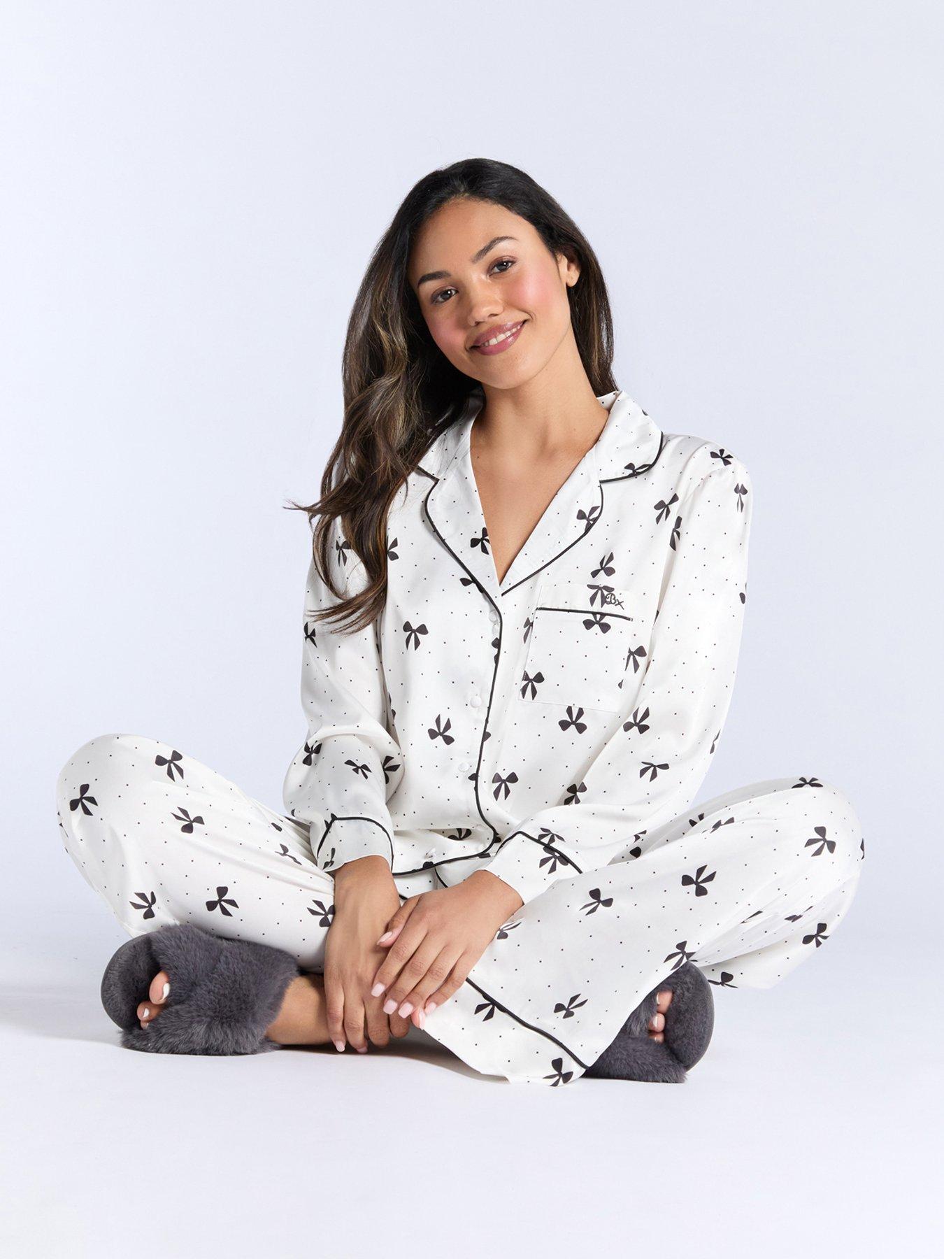 Image 4 of 5 of Boux Avenue Luxe Satin Bow Print Long Sleeve Revere Pj Set - Oyster