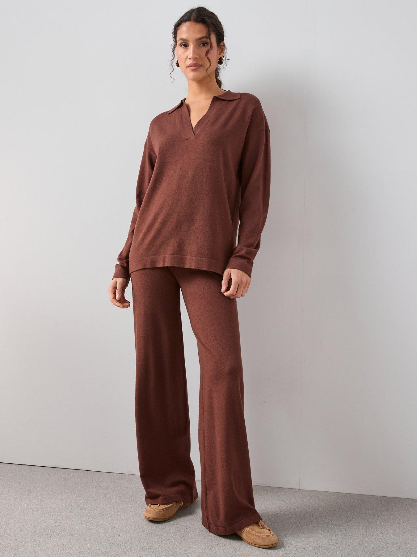 The Very Collection: Classic Comfort Collared Jumper - Chocolate Brown