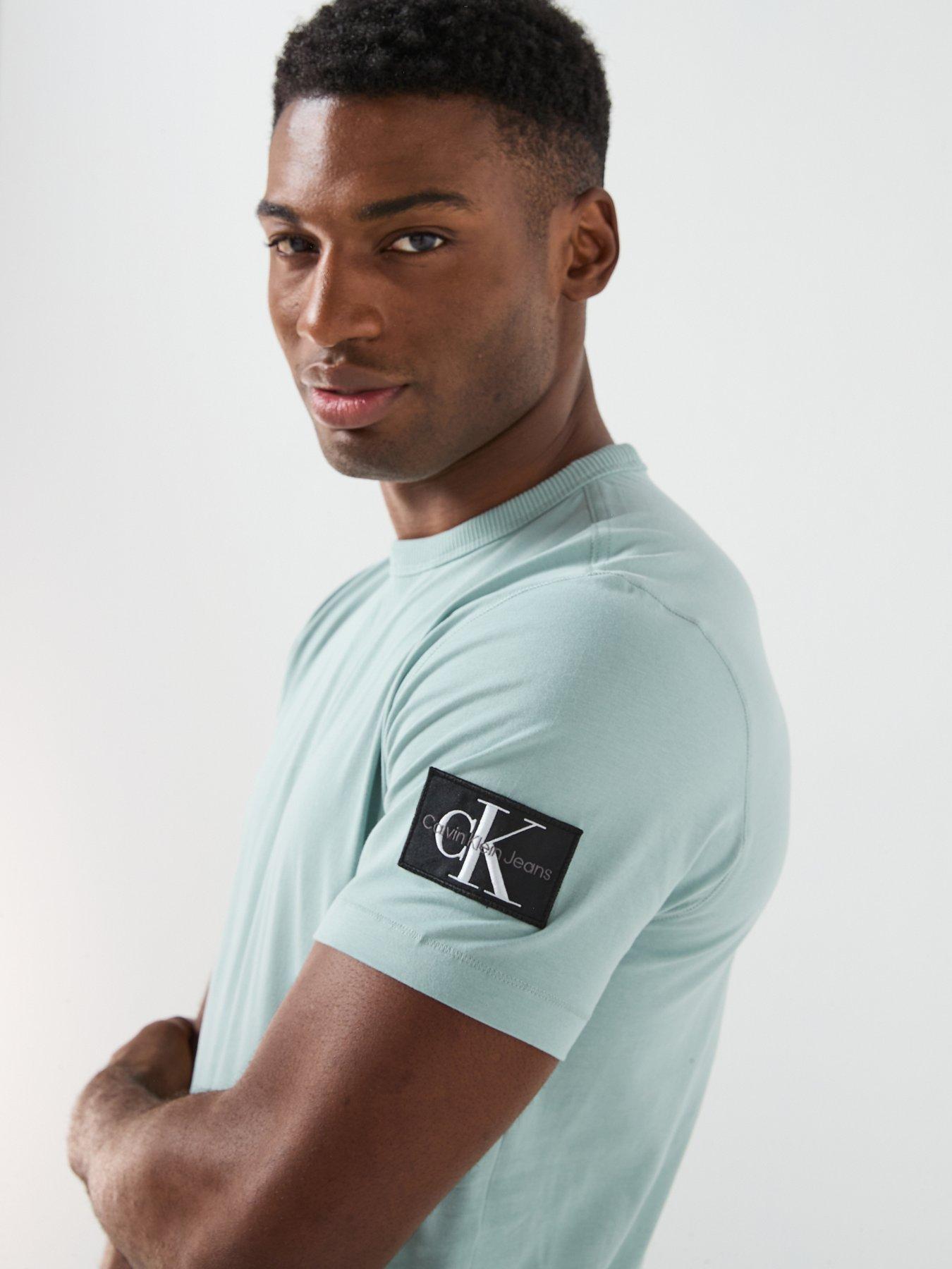 Image 4 of 6 of Calvin Klein Jeans Badge T-Shirt - Grey