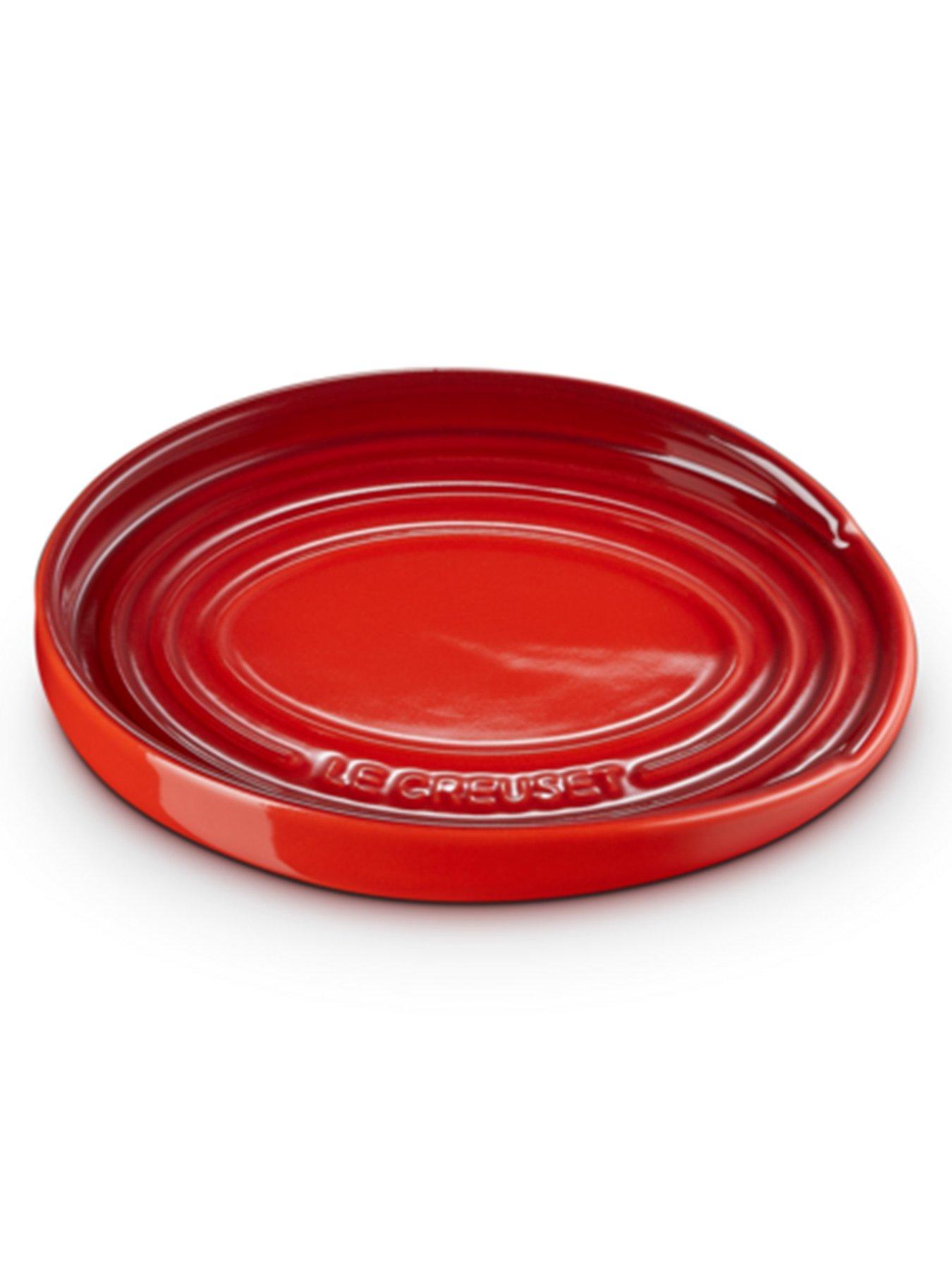 le-creuset-oval-spoon-rest