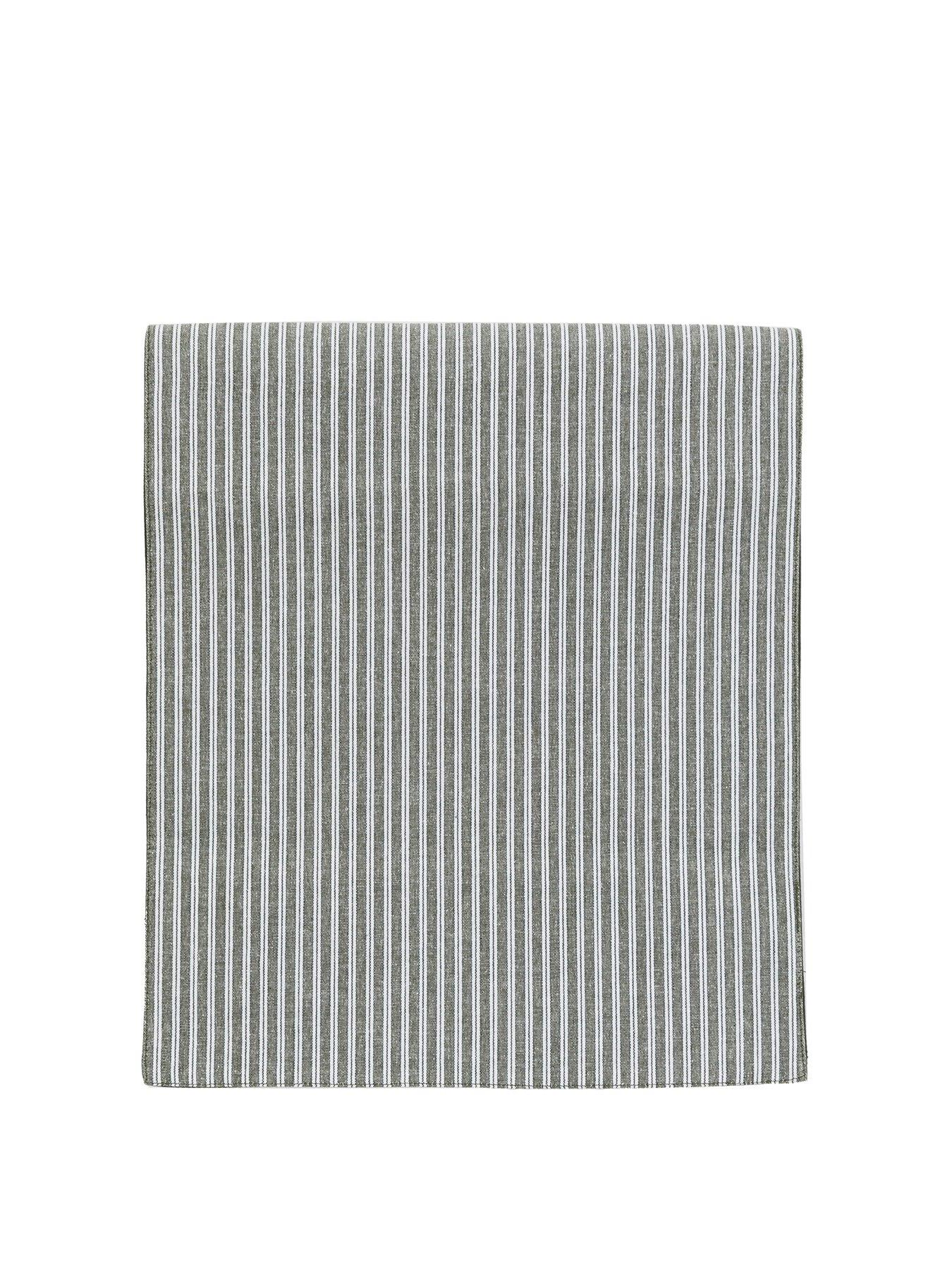 undefined Woodland Festive Stripe Table Runner 360x2500mm