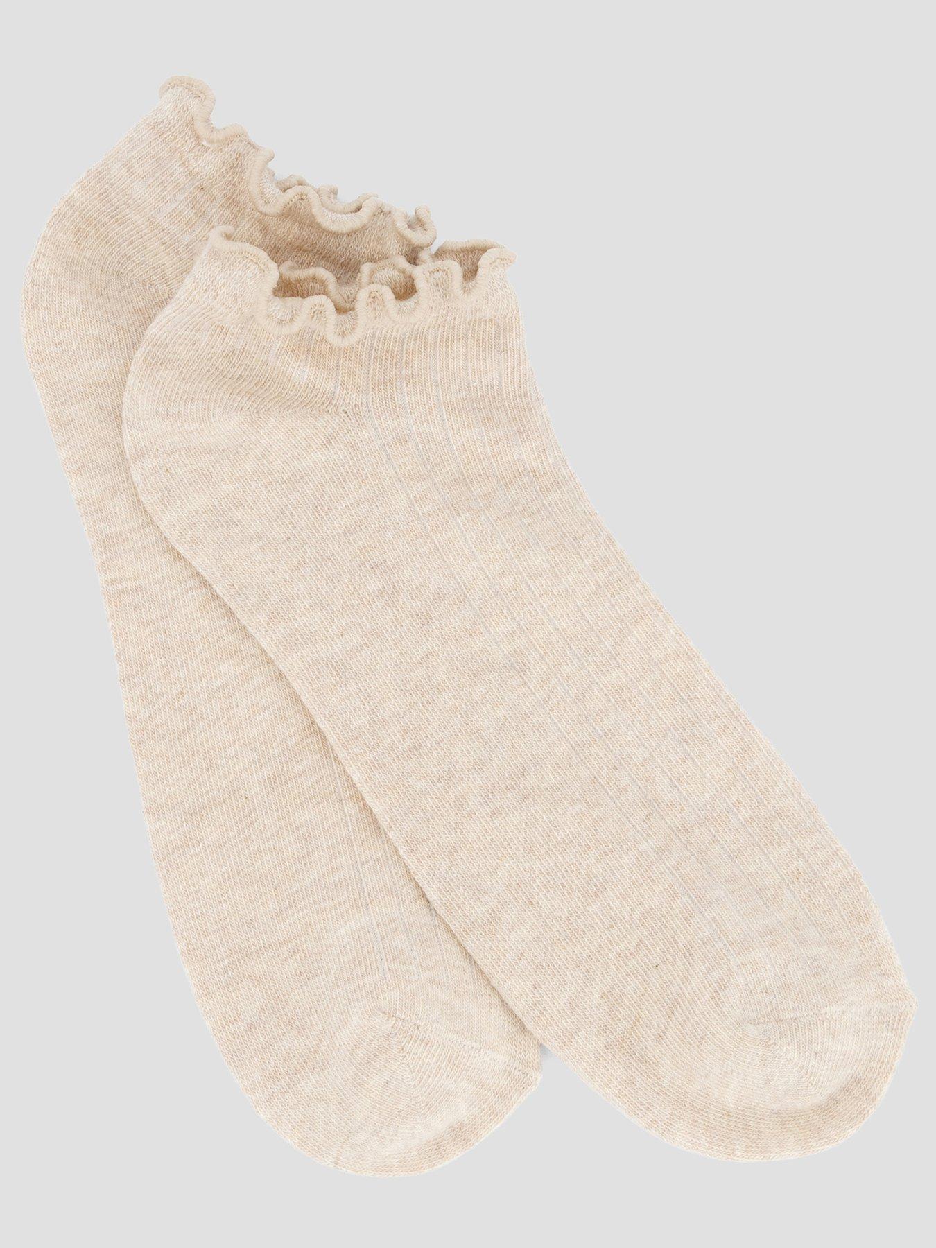 Image 2 of 3 of The Very Collection 5 Pack Trainer Liner Socks - Beige