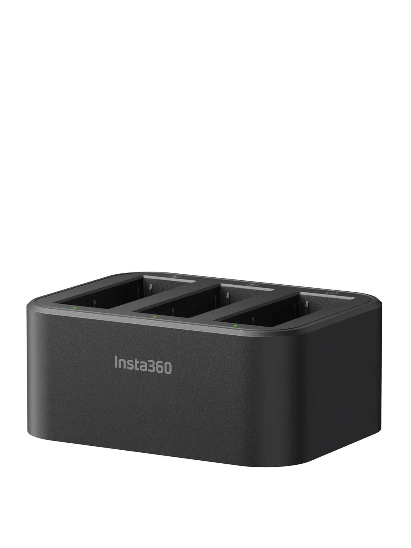 Image 2 of 4 of Insta360 Ace Pro 2 Fast Charging Hub