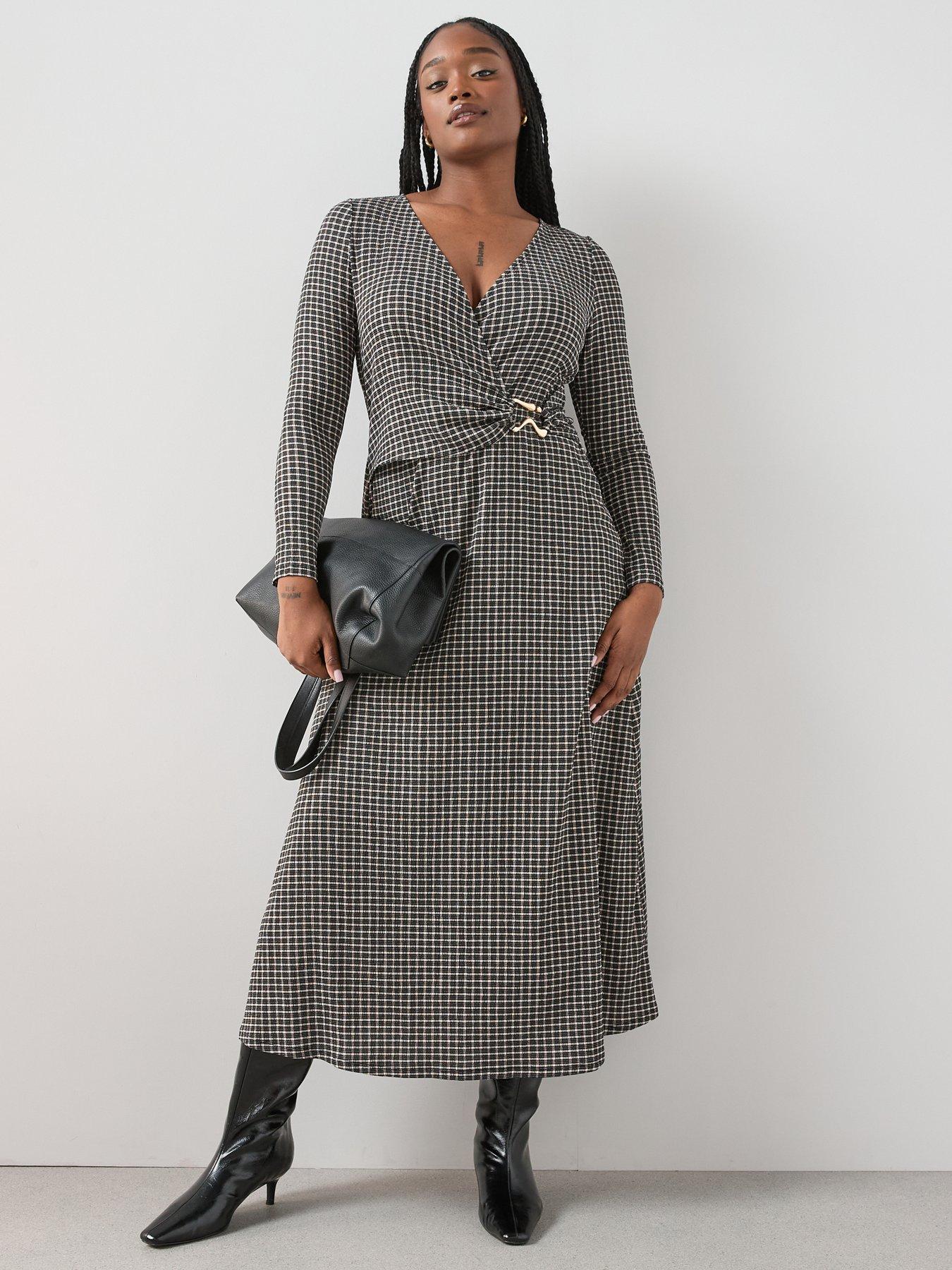Image 3 of 6 of The Very Collection Curve Stretch Gingham Wrap Dress
