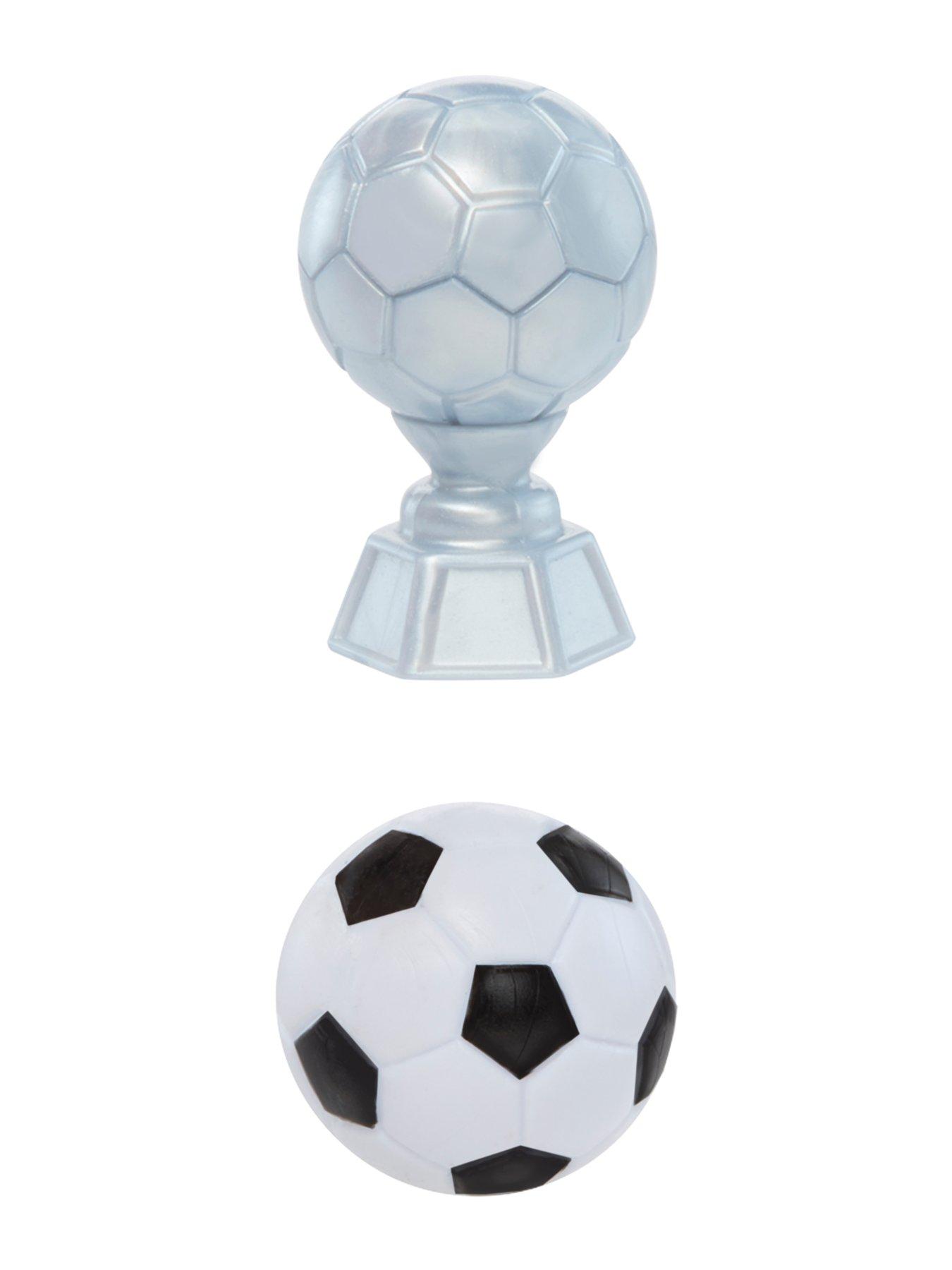 Image 5 of 7 of Bratz Play Sportz Roxxi Soccer Doll