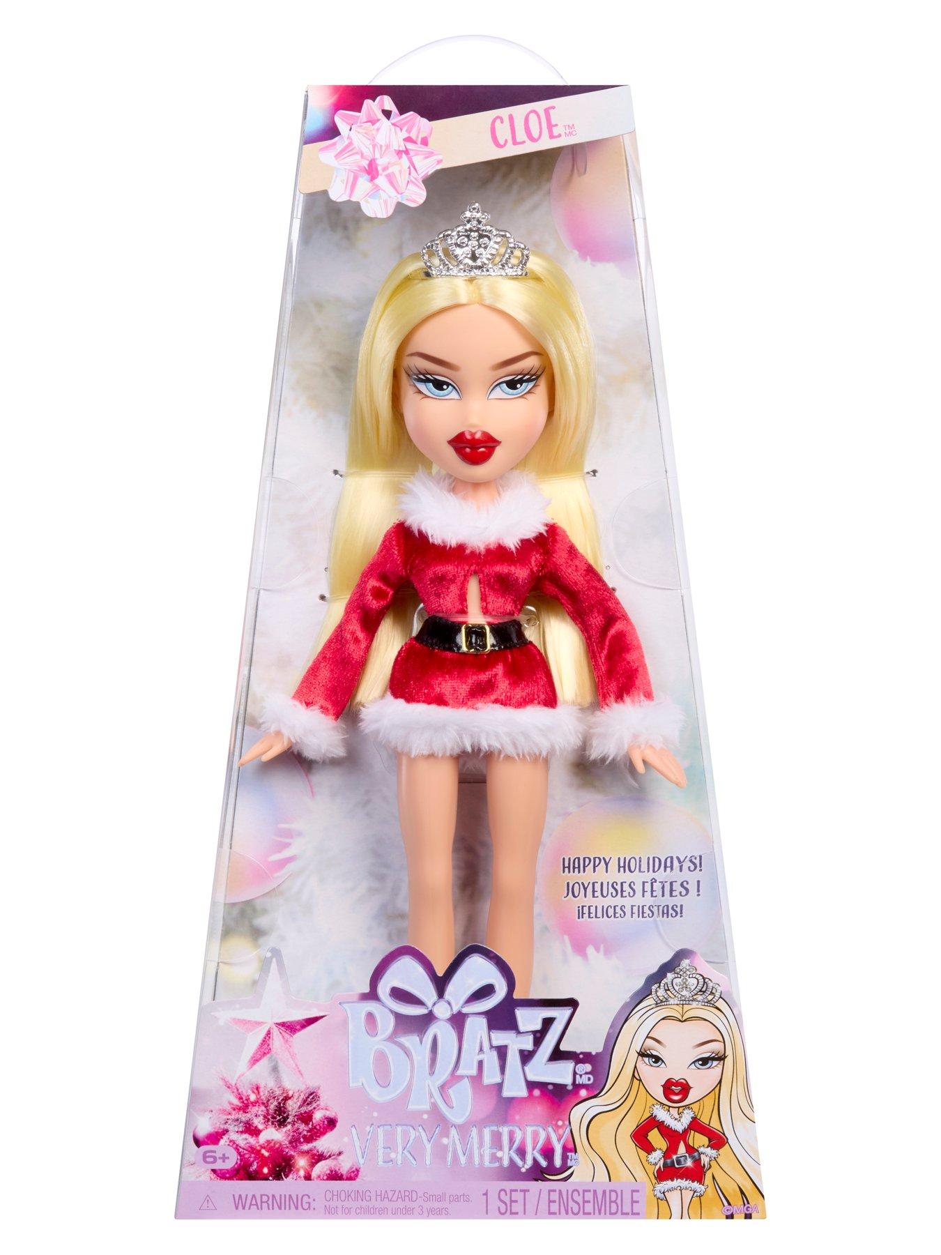 Image 4 of 5 of Bratz Very Merry Fashion Doll - Cloe