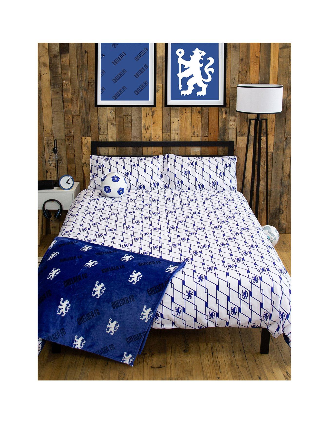 Image 2 of 7 of Chelsea Panel Duvet