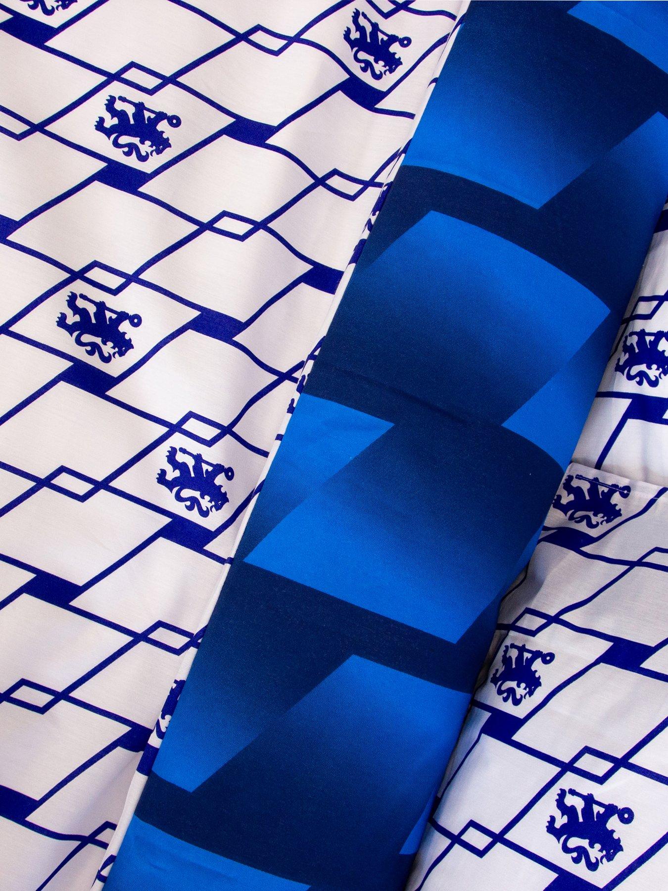 Image 5 of 7 of Chelsea Panel Duvet