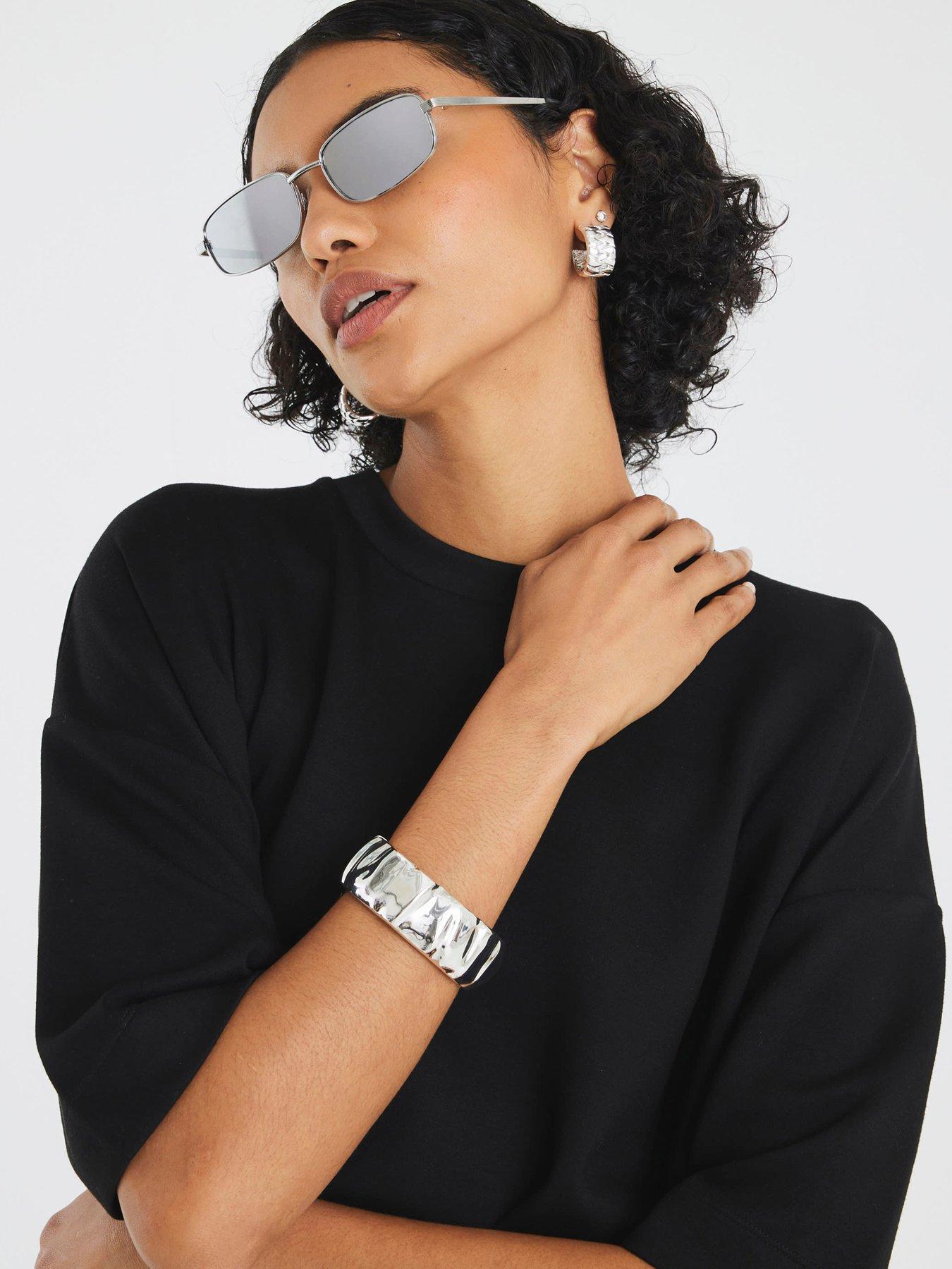 Image 4 of 5 of River Island Short Sleeve Clean Boxy Tee - Black