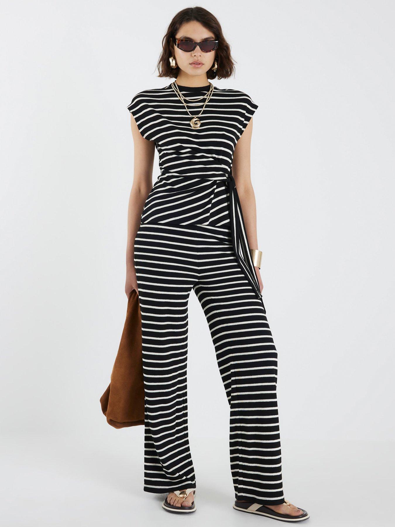 Image 2 of 4 of River Island Short Sleeve Stripe Knot Side T-Shirt - Black