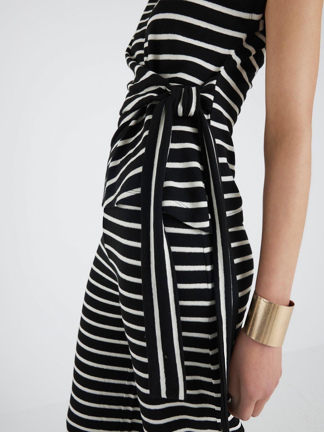 Image 4 of 4 of River Island Short Sleeve Stripe Knot Side T-Shirt - Black
