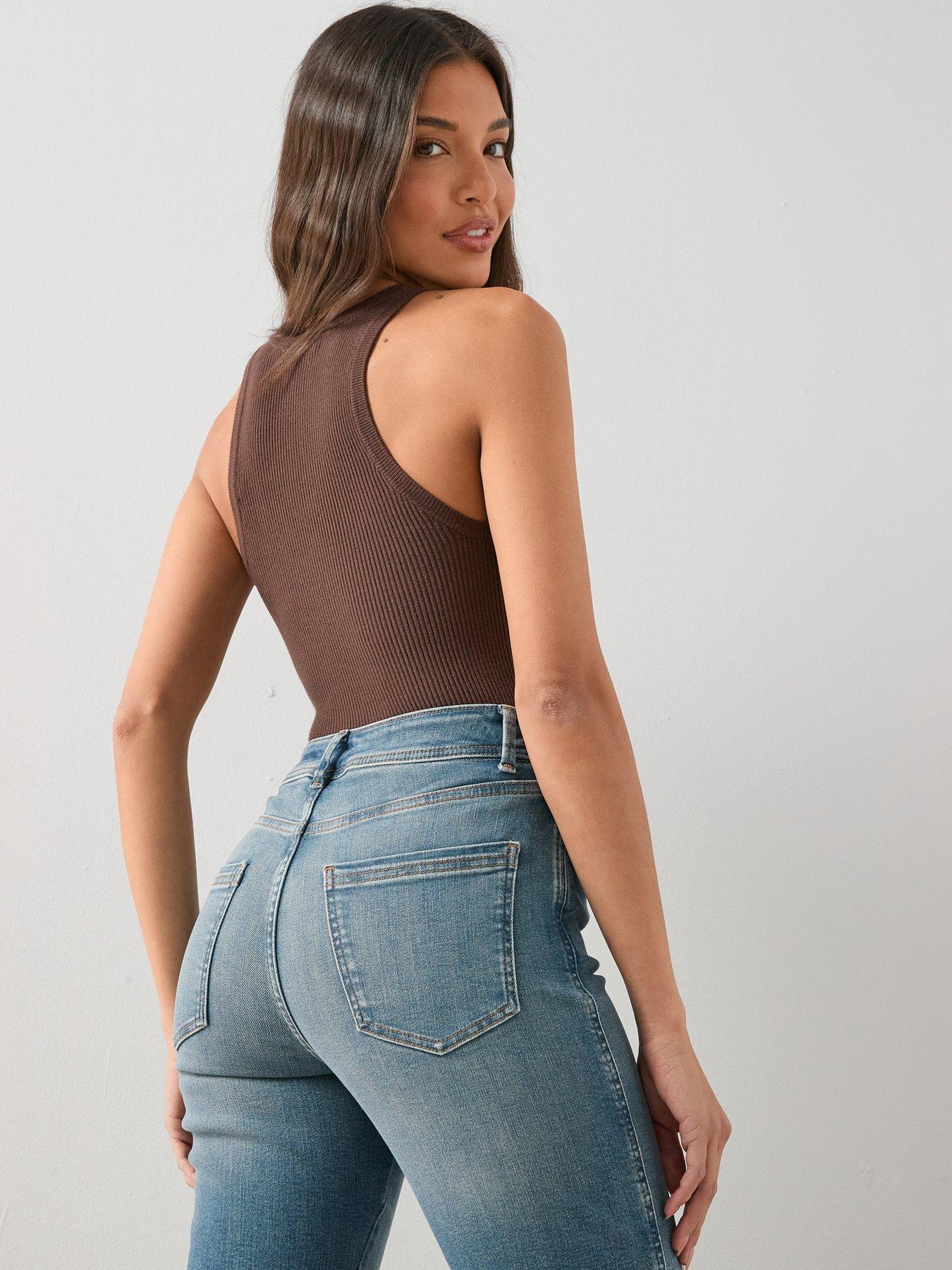 Image 5 of 7 of The Very Collection Shaping Straight Fit Jeans - Mid Wash