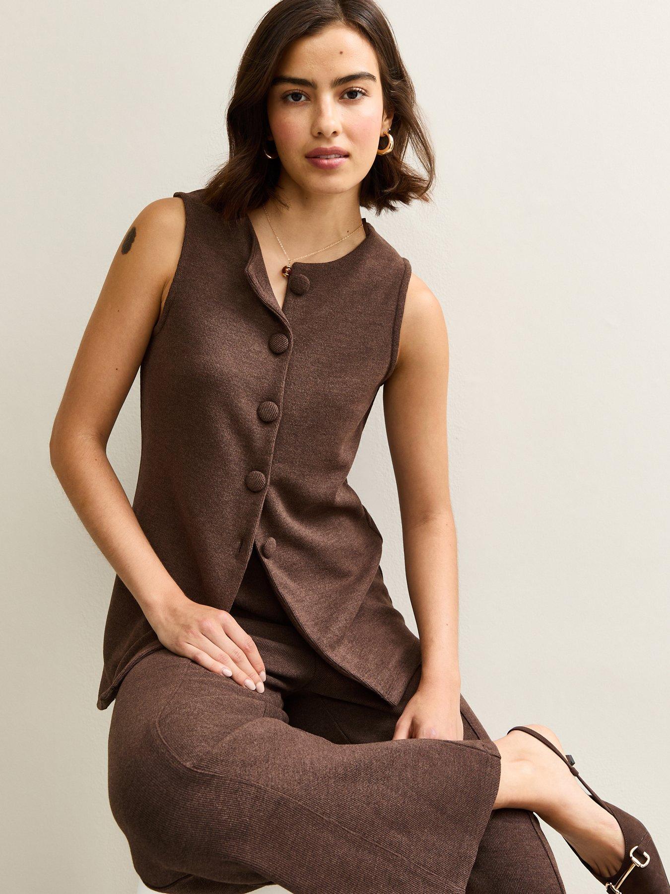 New Look Soft Touch Compact Knit Split Front Waistcoat - Dark Brown