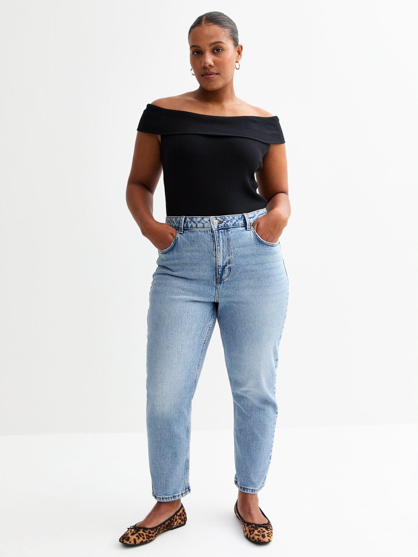 Image 5 of 6 of New Look Light Blue Hannah Ankle Grazer Straight Leg Jeans