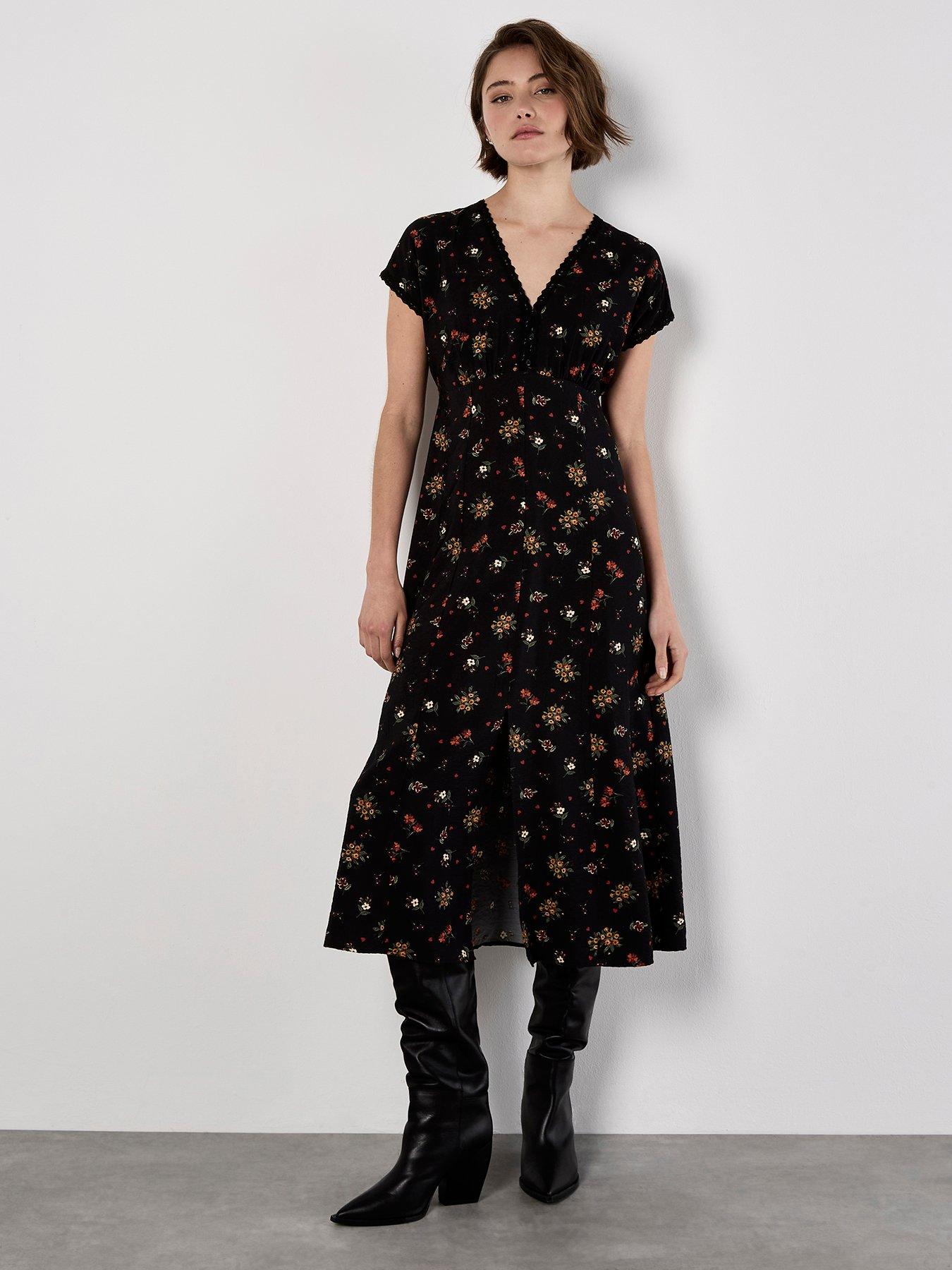 undefined Floral Heart Ditsy Print Dress - Black