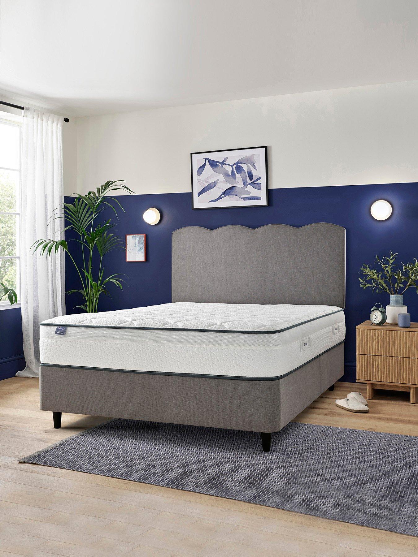 Image 1 of 8 of Silentnight Ultragel 1000 Mattress