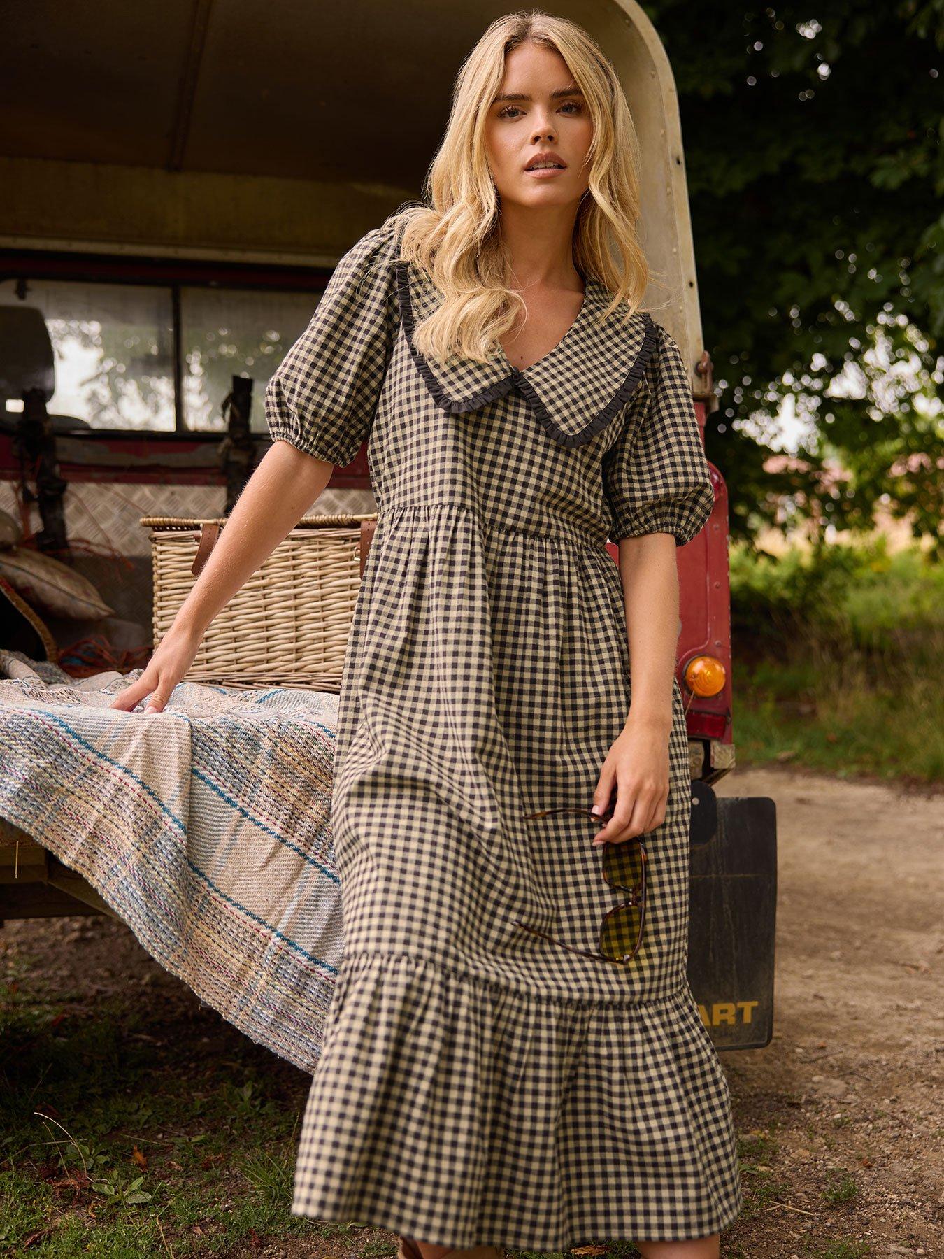 undefined Petite Gingham Big Collar Midi Dress - Brown