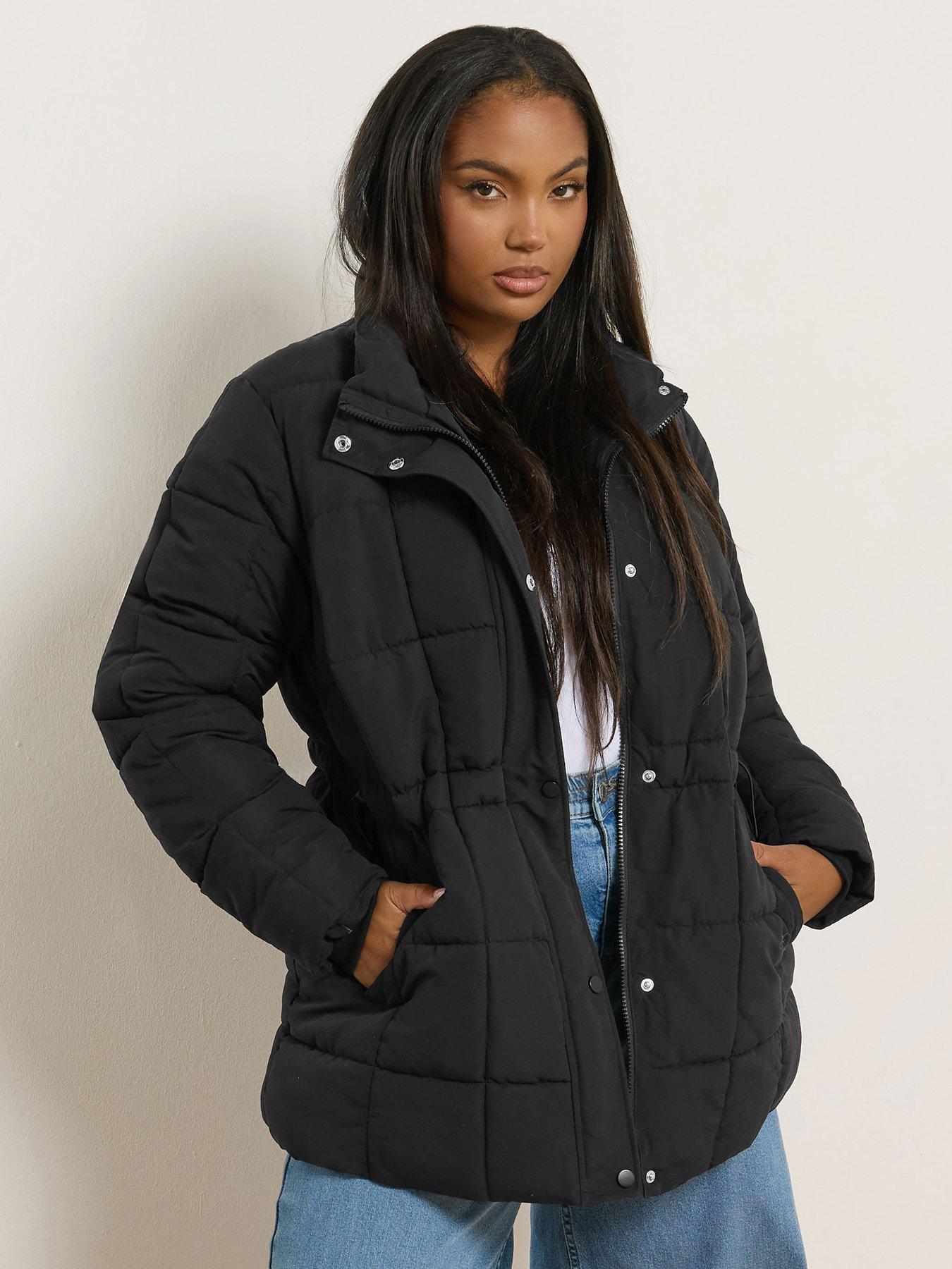 undefined Curve Short Boxy Coat - Black