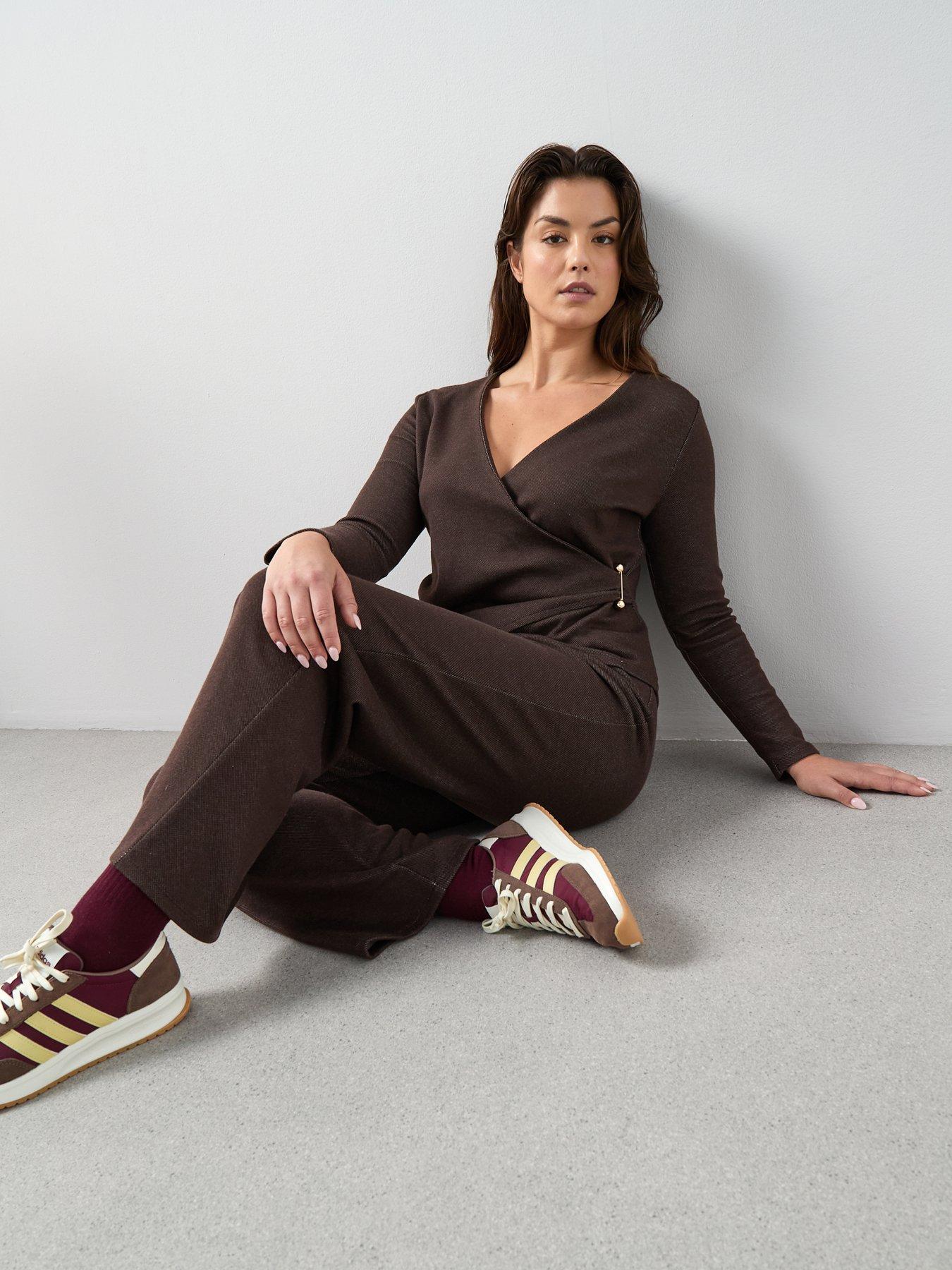 Image 4 of 6 of The Very Collection Curve Wide Leg Trouser Co-Ord - Brown