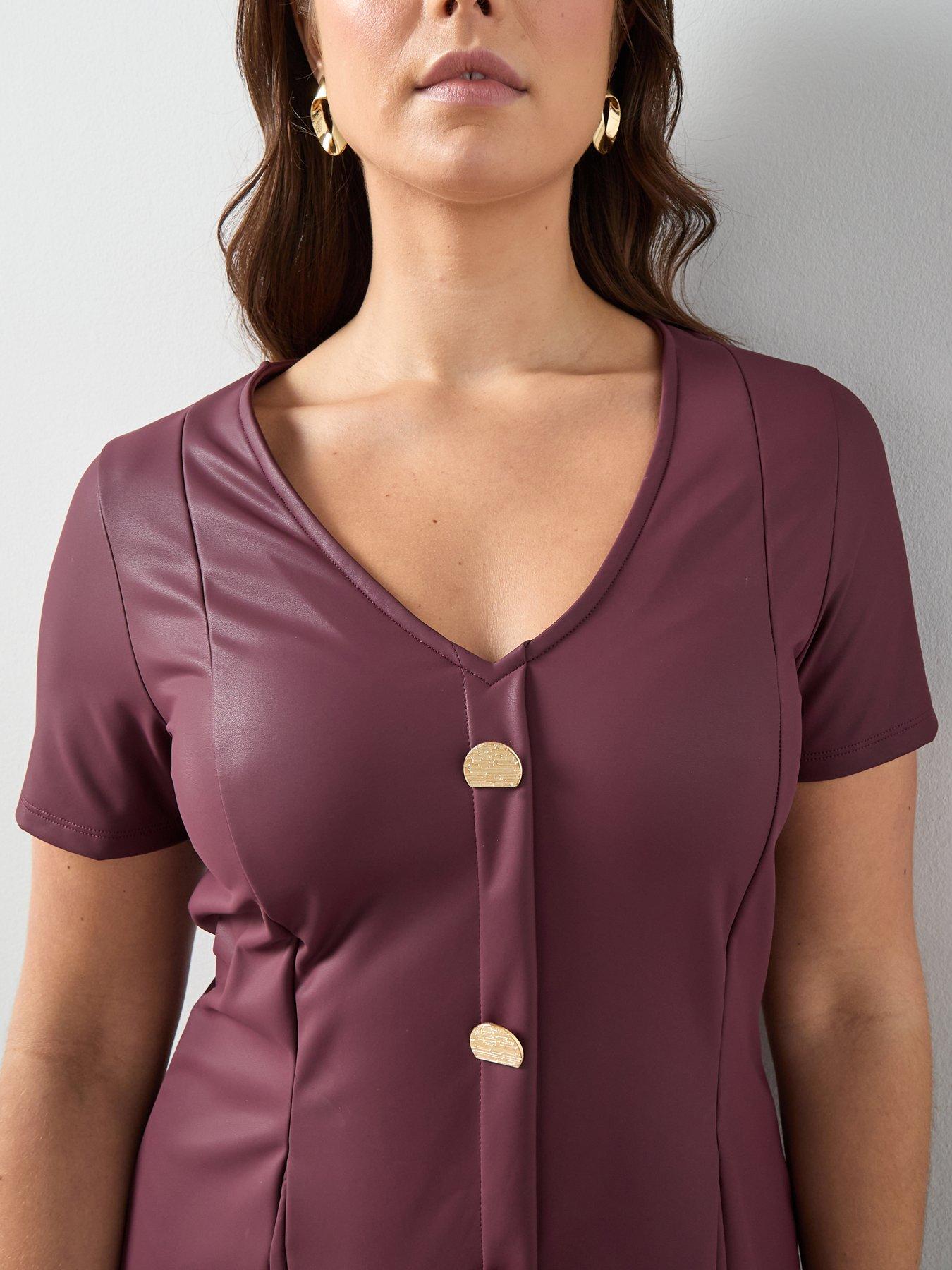 Image 4 of 6 of The Very Collection Curve Stretch Pu Button Detail Mini