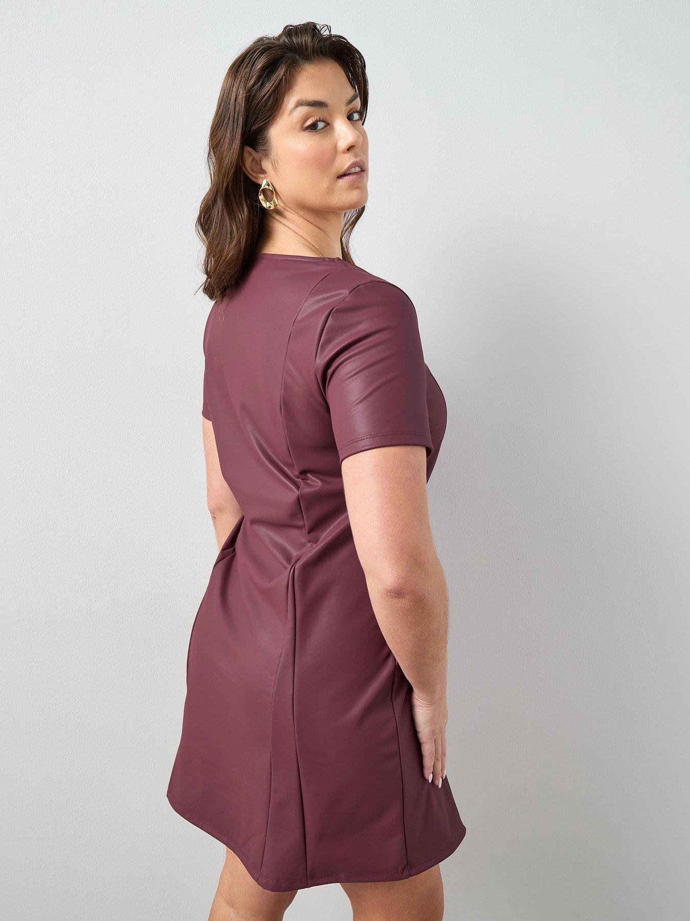 Image 6 of 6 of The Very Collection Curve Stretch Pu Button Detail Mini