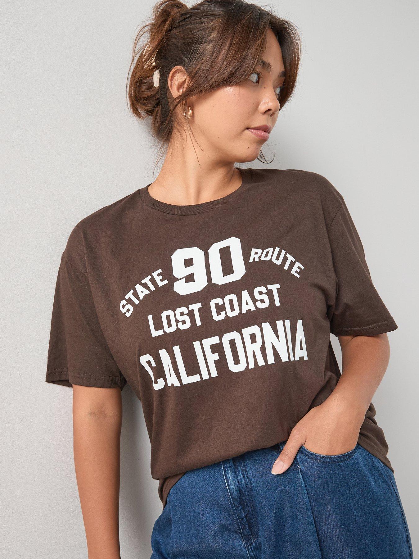 The Very Collection Curve California Slogan T-Shirt - Chocolate