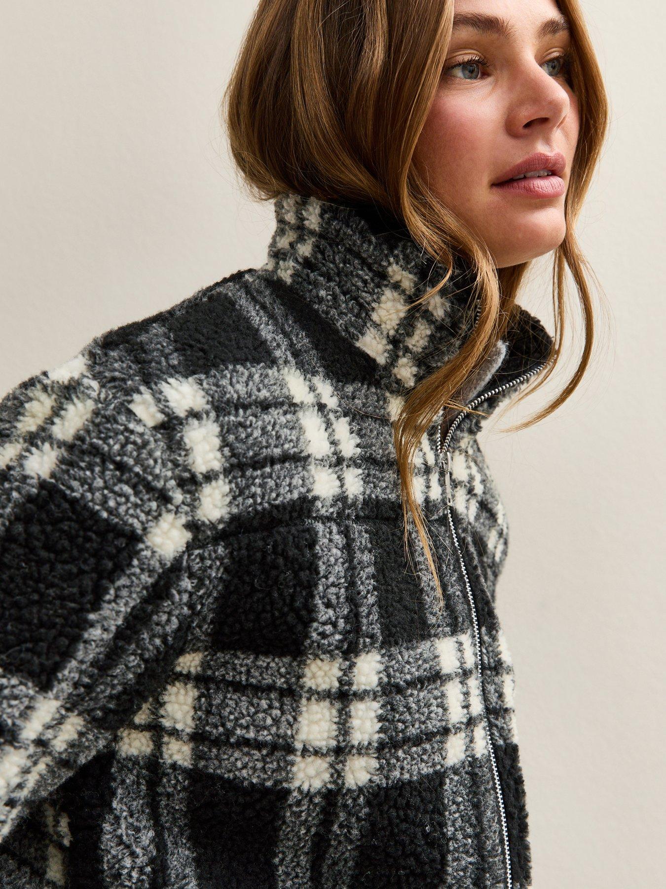 Image 5 of 6 of New Look Checked Borg Jacket - Mono