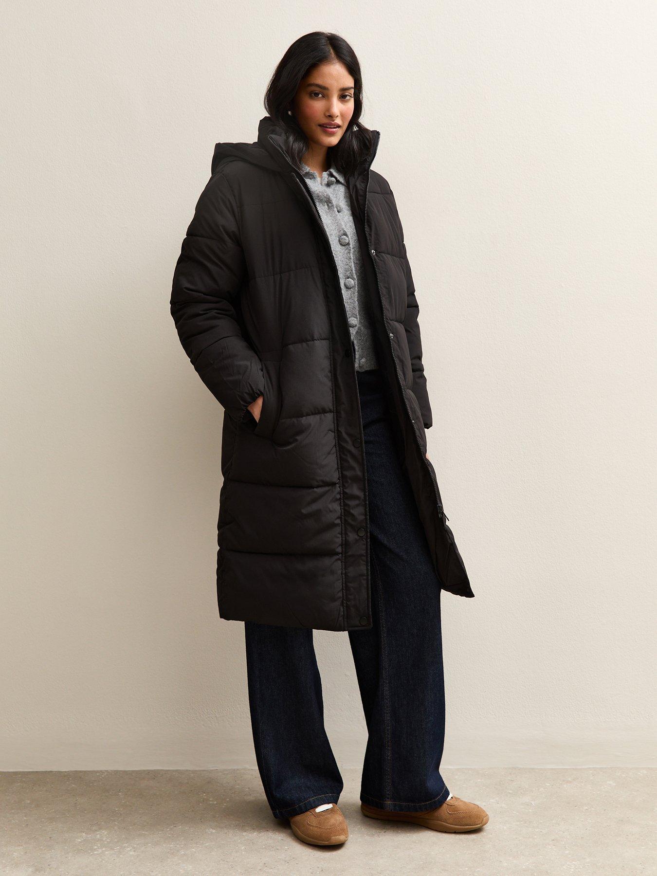 Image 3 of 6 of New Look Tiered Longline Padded Jacket - Black