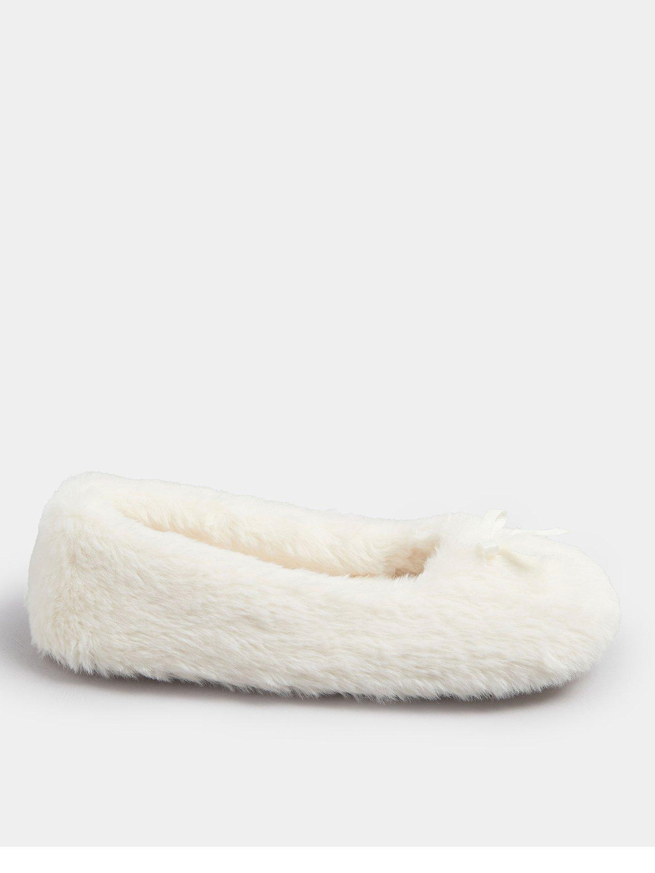 undefined Curve Bow Plush Ballet Slipper - White