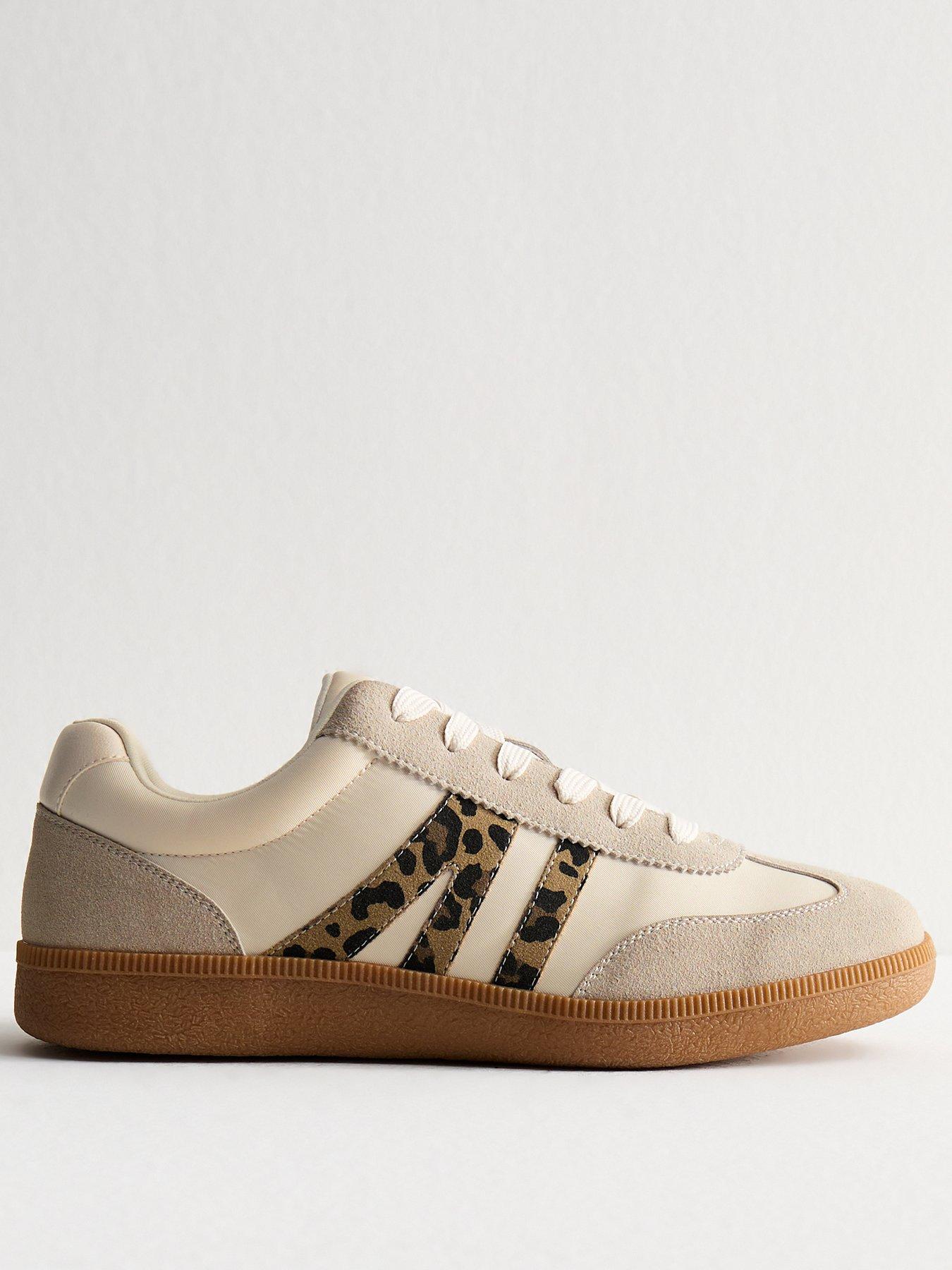 New Look Stone Contrast Stripe Low Top Trainers - Beige