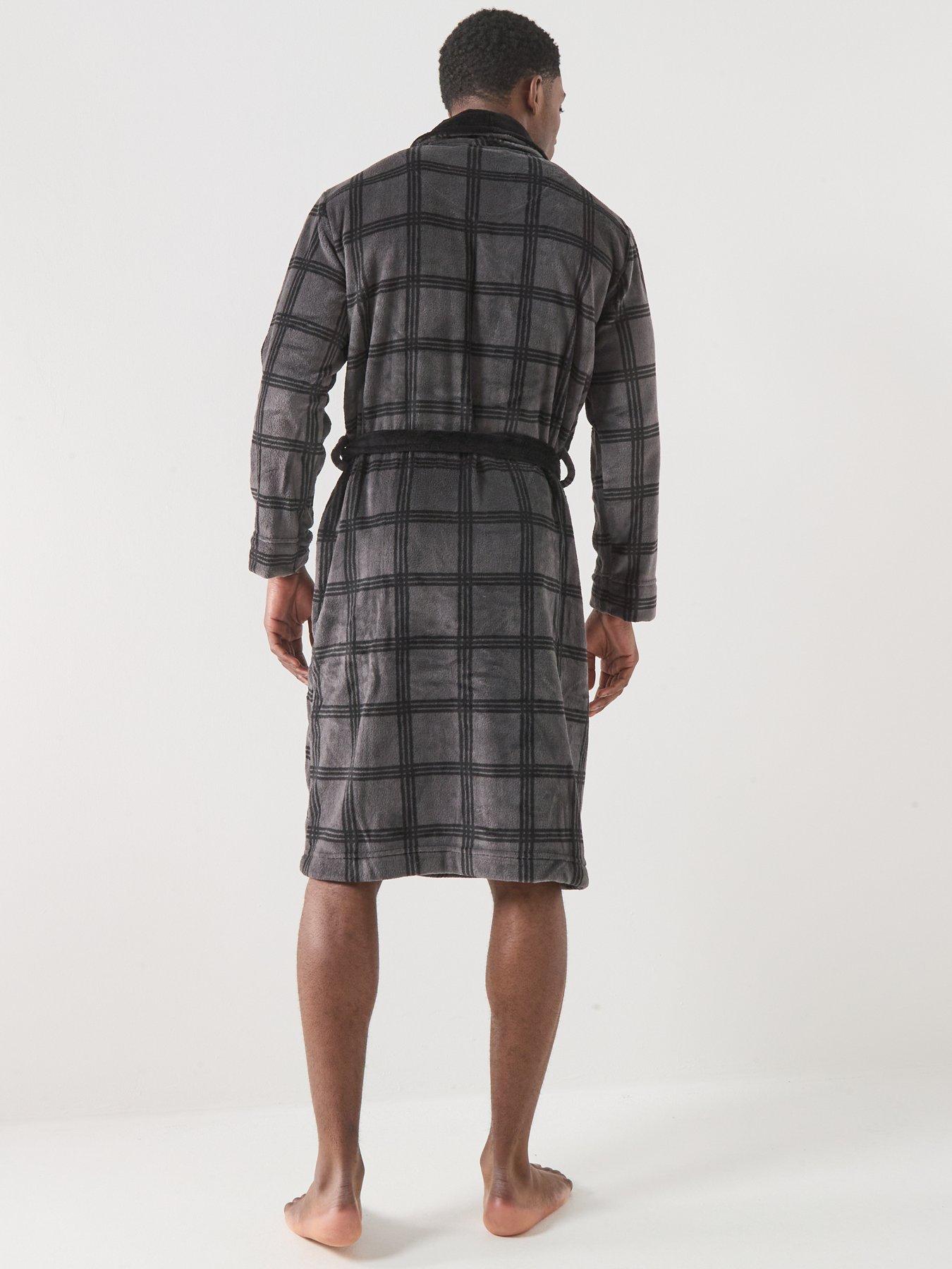 Image 2 of 5 of Lyle & Scott Lyle &amp; Scott Cassidy Bathrobe