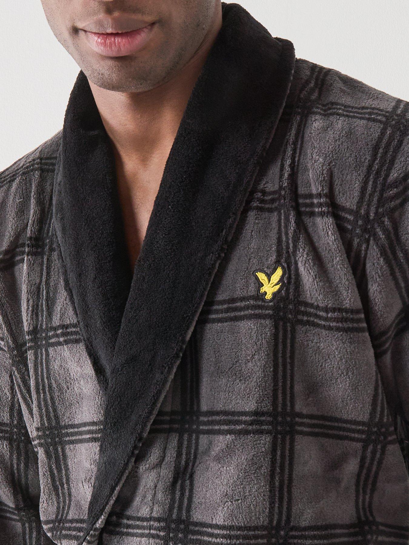 Image 4 of 5 of Lyle & Scott Lyle &amp; Scott Cassidy Bathrobe