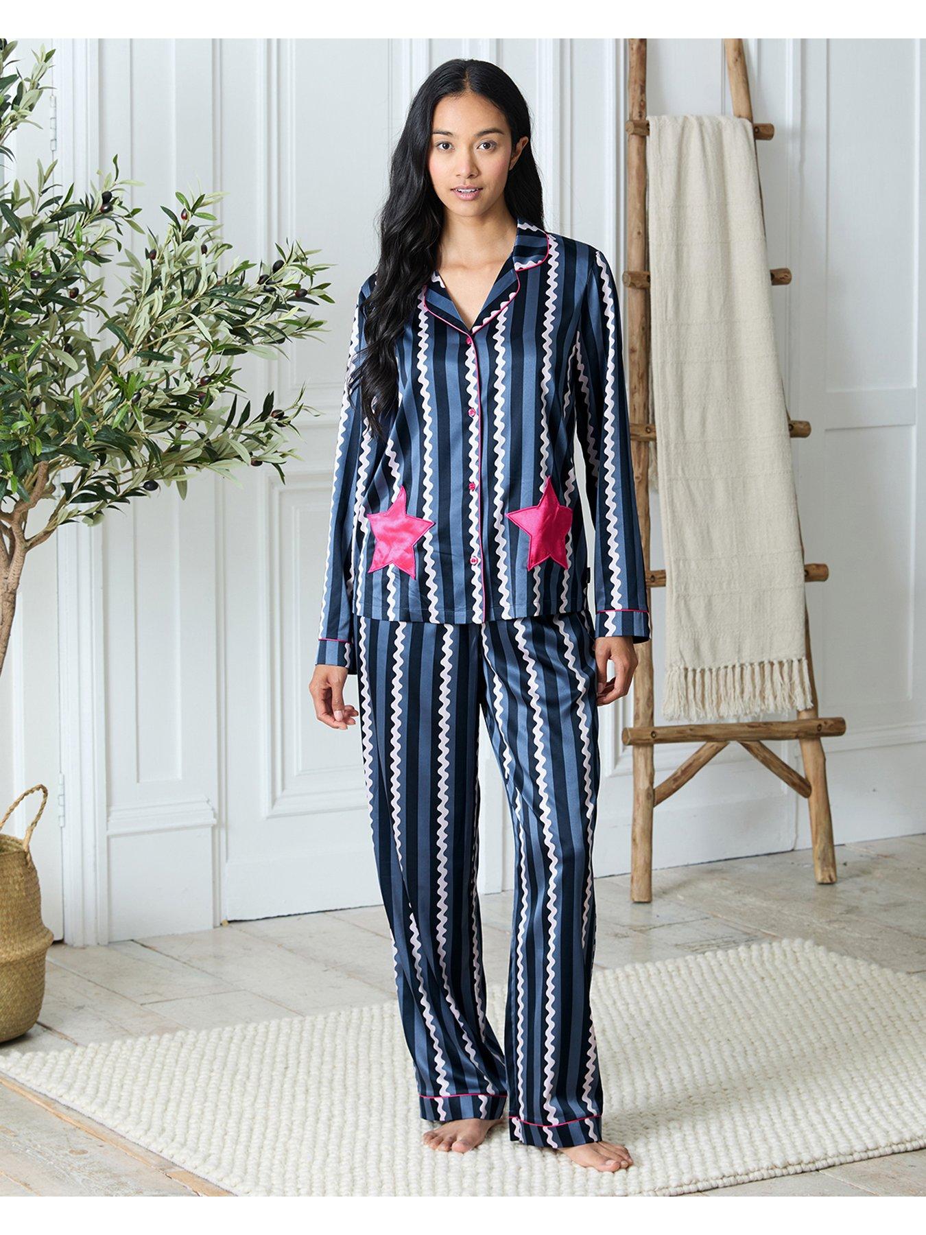 CHELSEA PEERS Classic Long Button Up Set With Star Pockets - Navy