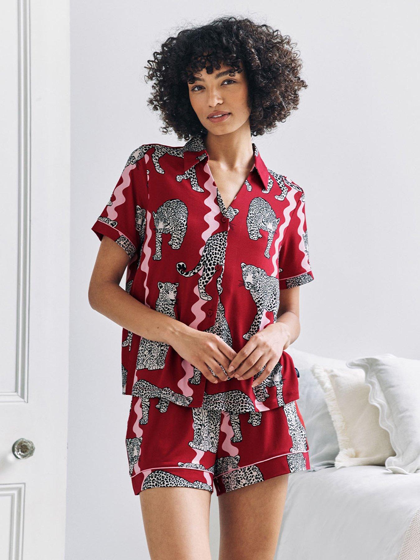 CHELSEA PEERS Short Printed Button Up Pyjama Set - Red
