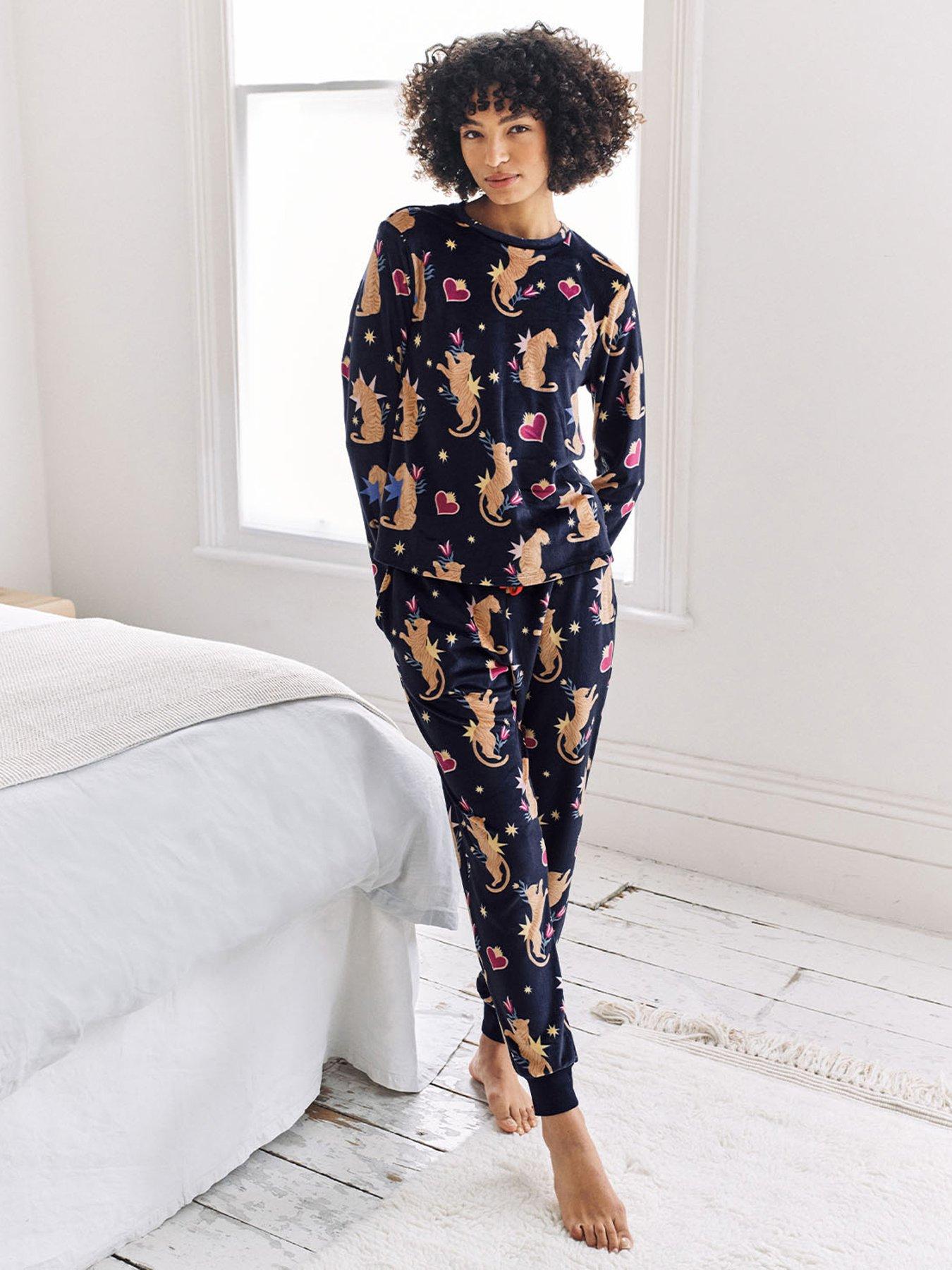 CHELSEA PEERS Chelsea Peers Classic Long Sleeve Crew Neck Set In Lightweight Fleece - Navy