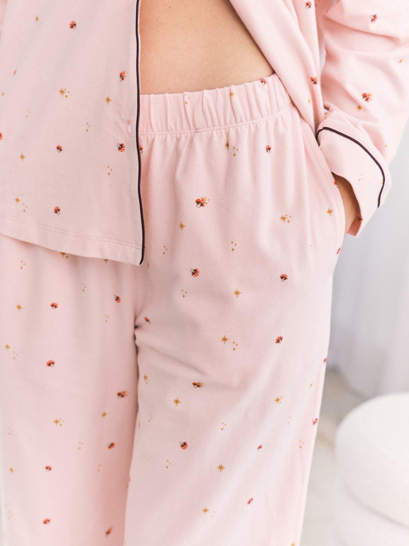 Image 4 of 6 of CHELSEA PEERS Classic Long Button Up Set - Pink