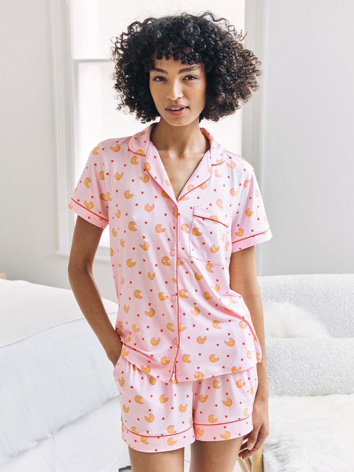 CHELSEA PEERS Short Sleeve Revere And Short Set, Polyester - Pink
