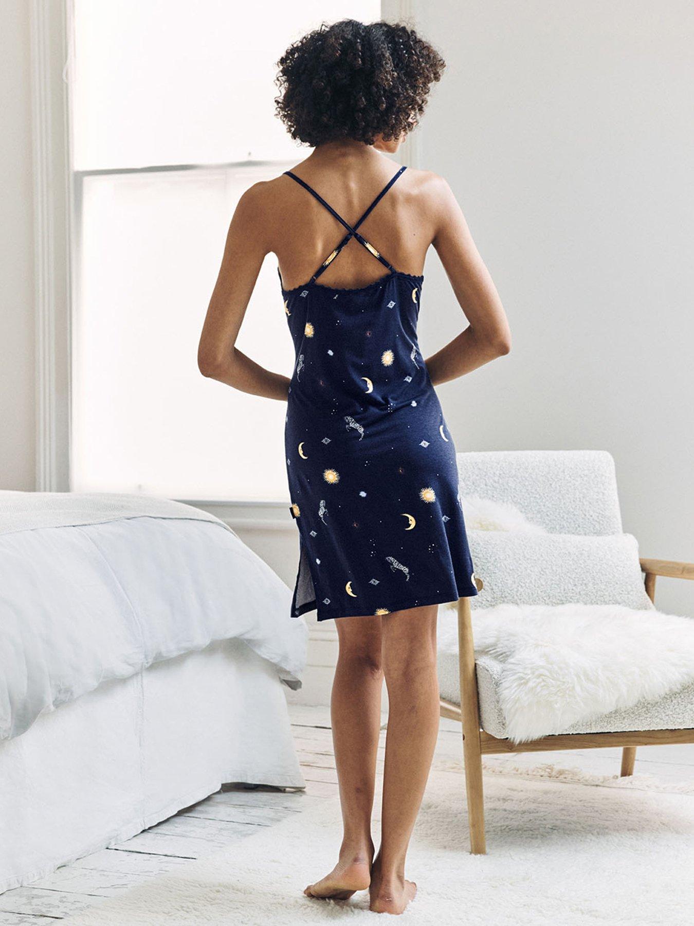 Image 4 of 5 of CHELSEA PEERS Classic Slip Dress&nbsp;- Dark Blue