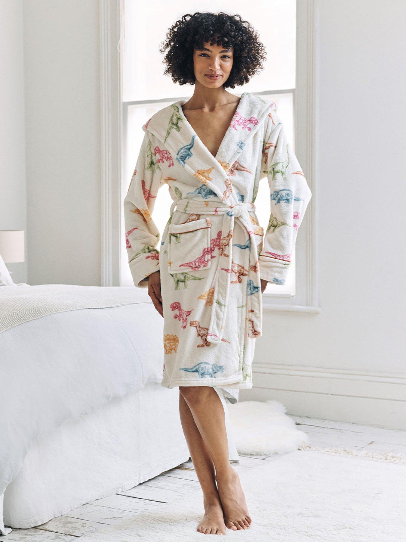 Image 1 of 5 of CHELSEA PEERS Classic Dressing Gown - White