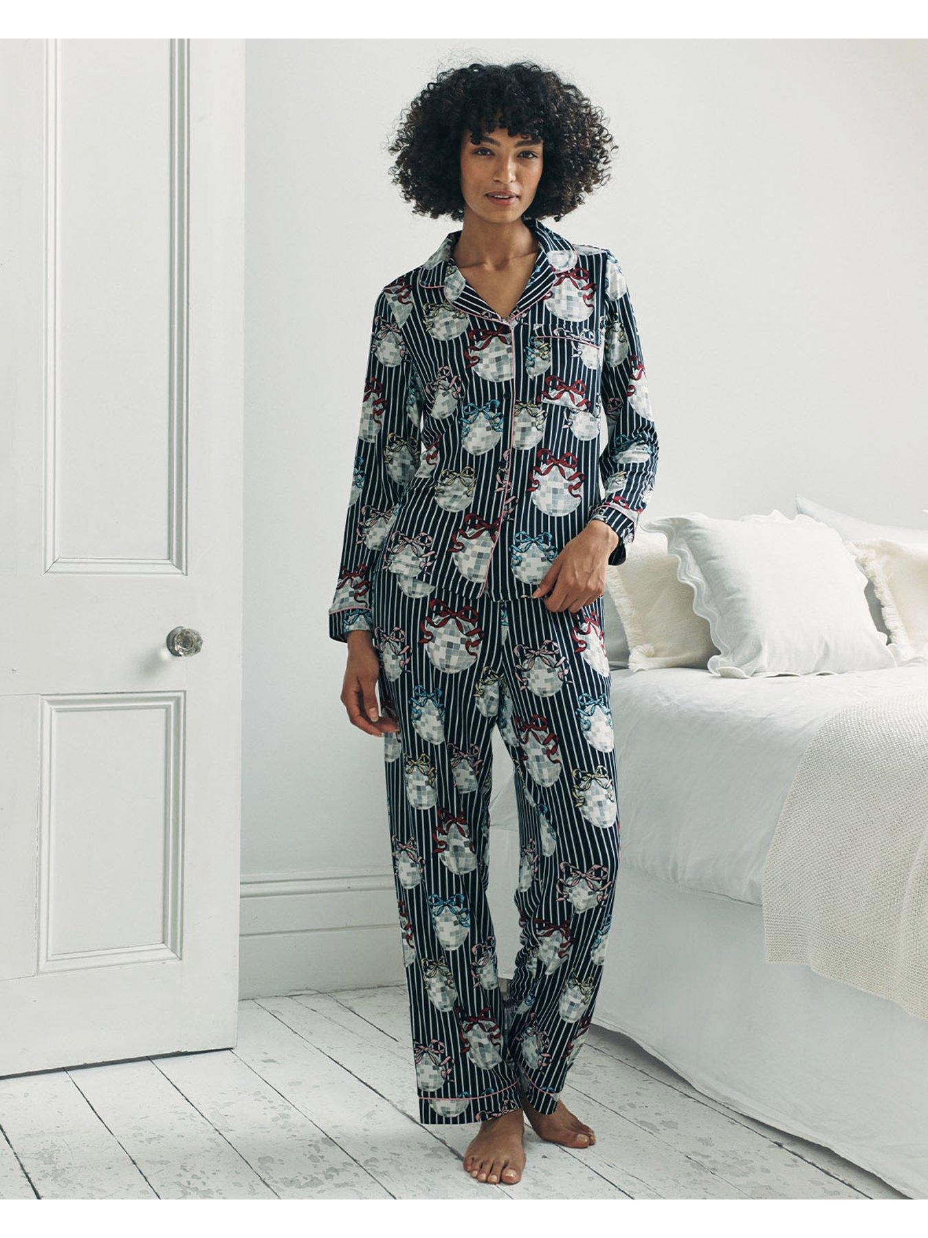 CHELSEA PEERS Chelsea Peers Long Button Up Set - Navy