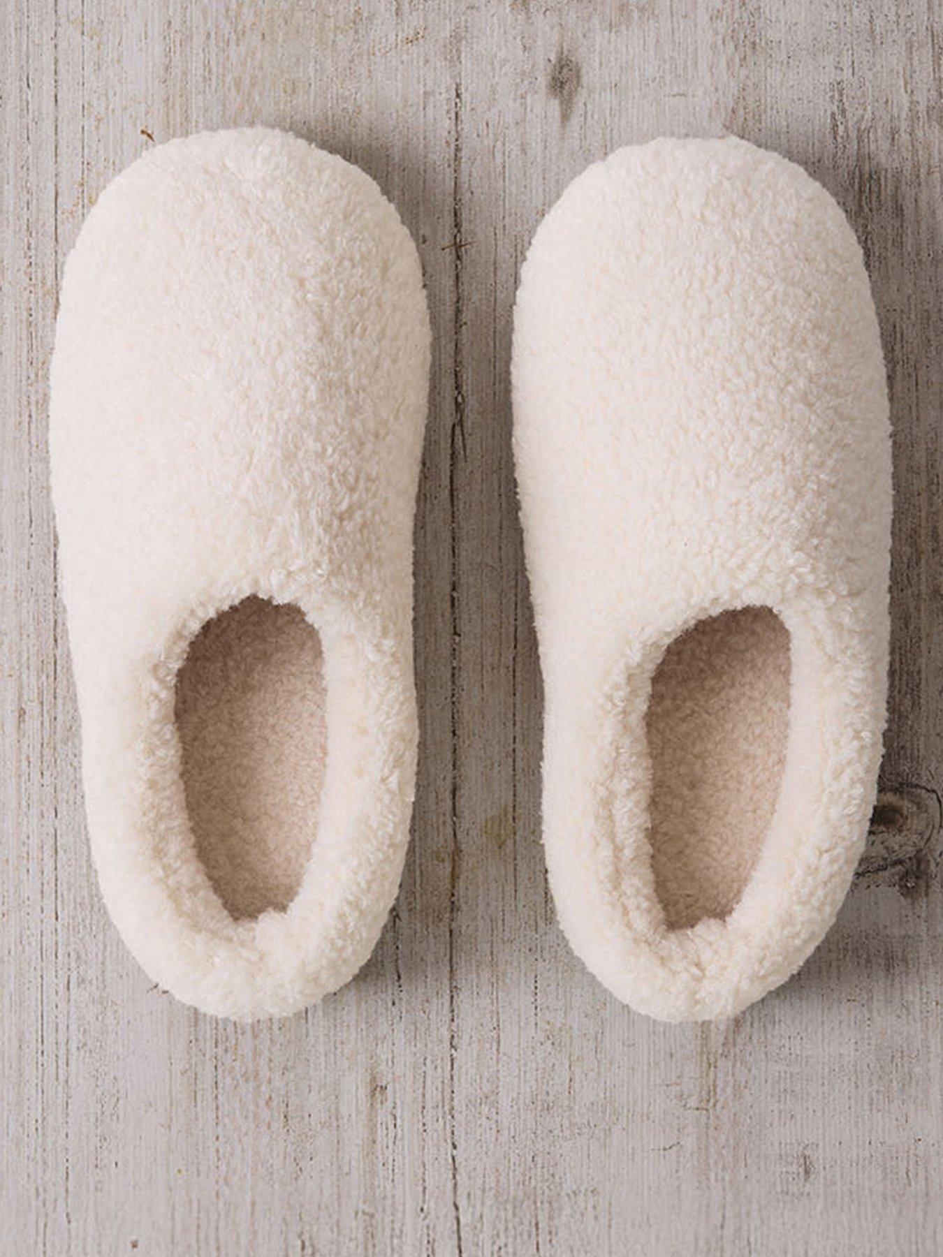 Image 1 of 5 of CHELSEA PEERS Womens Borg Slippers - Off White