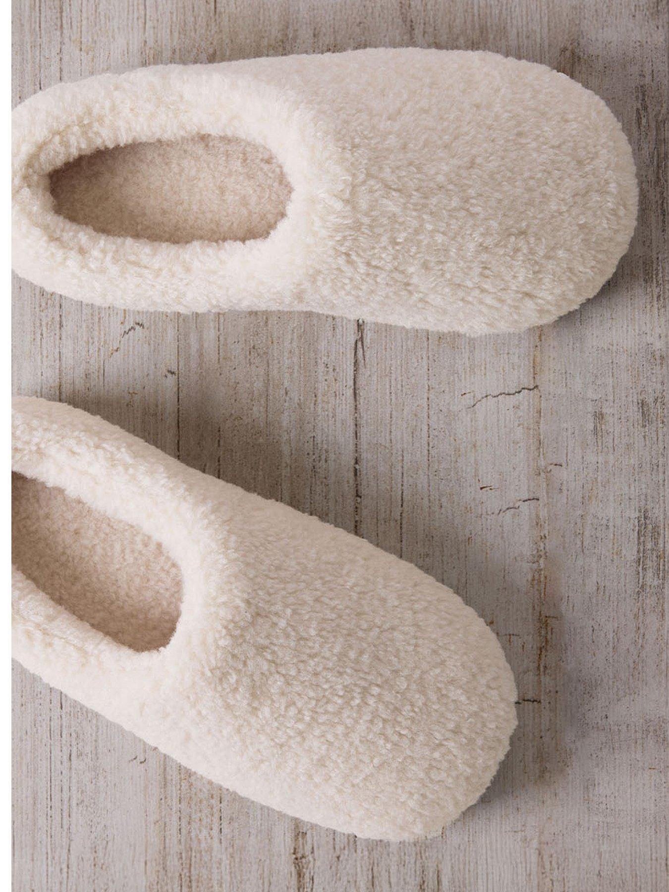 Image 3 of 5 of CHELSEA PEERS Womens Borg Slippers - Off White