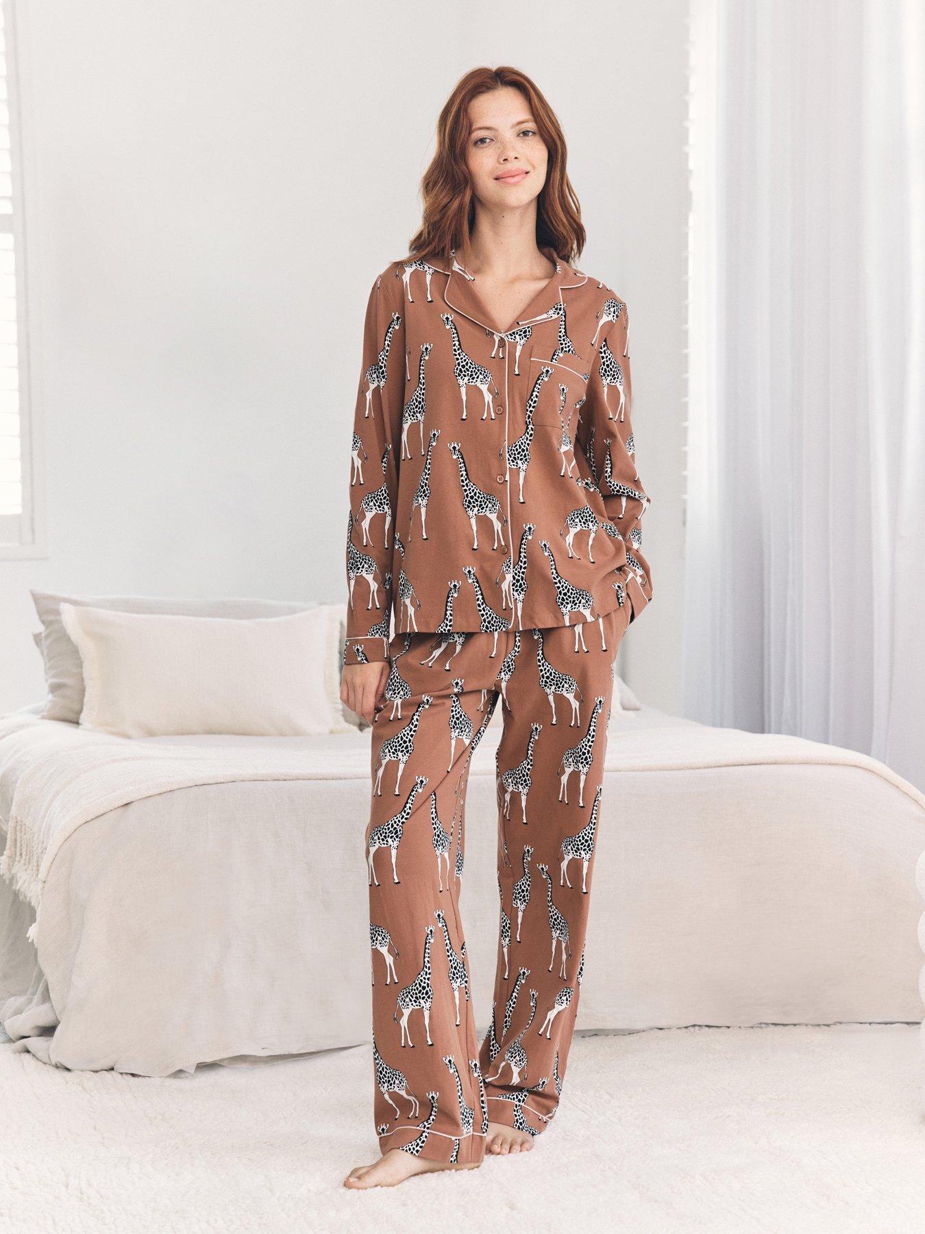 undefined Classic Long Button Up Pyjama Set In Cotton - Brown