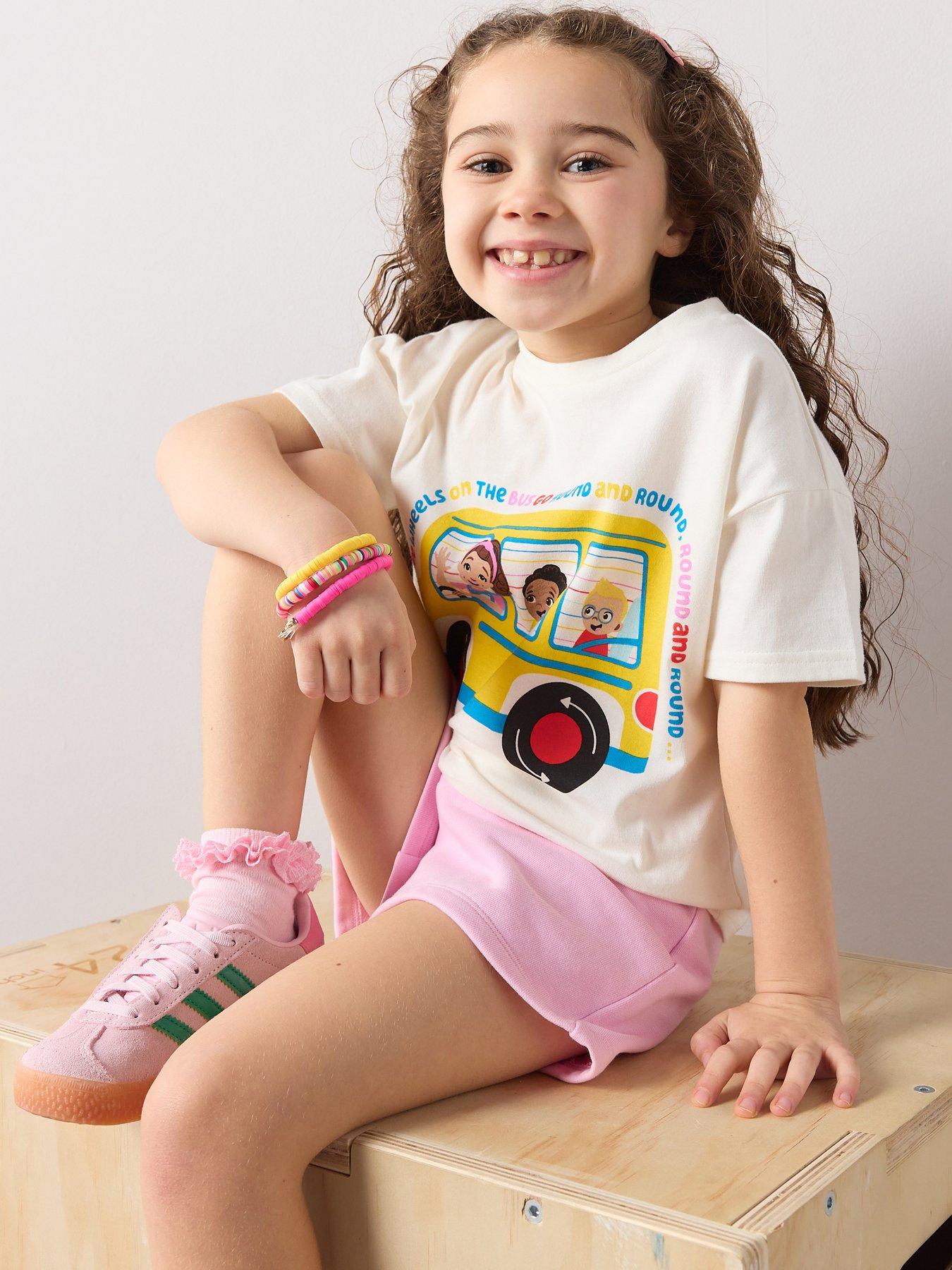 Image 6 of 7 of The Very Collection Ms Rachel Boot Bus T-Shirt - White