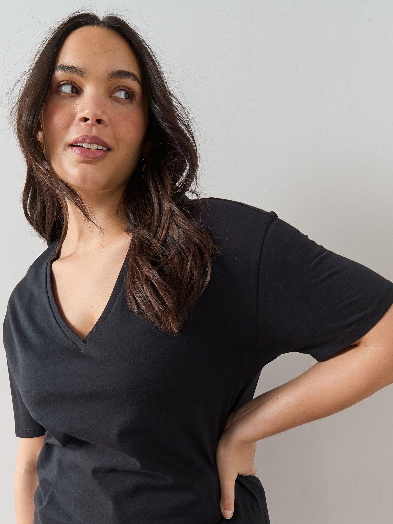 Image 4 of 6 of The Very Collection Curve V Neck Longline T-shirt