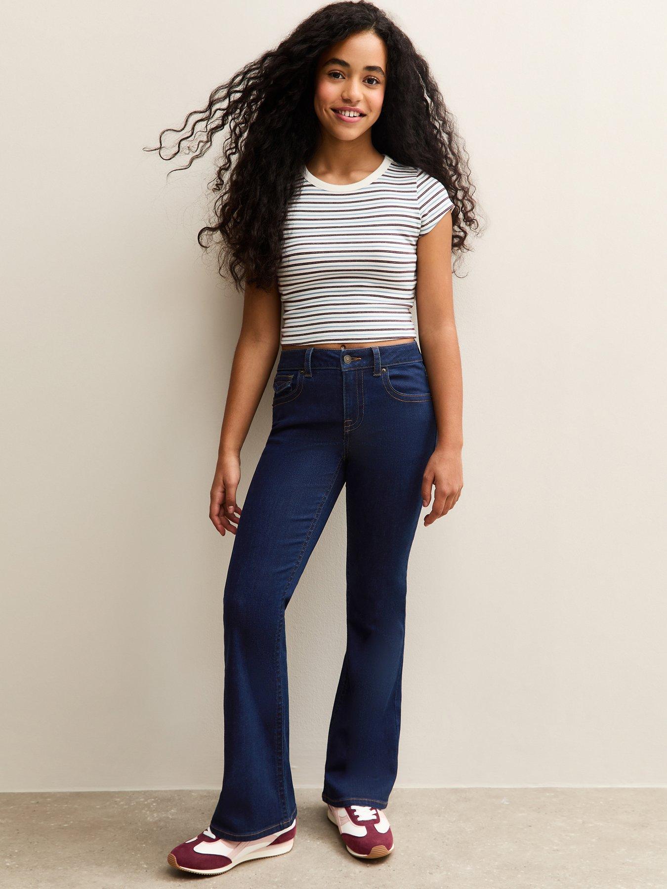 Image 4 of 6 of New Look 915 Girls Low Rise Flared Jeans - Blue