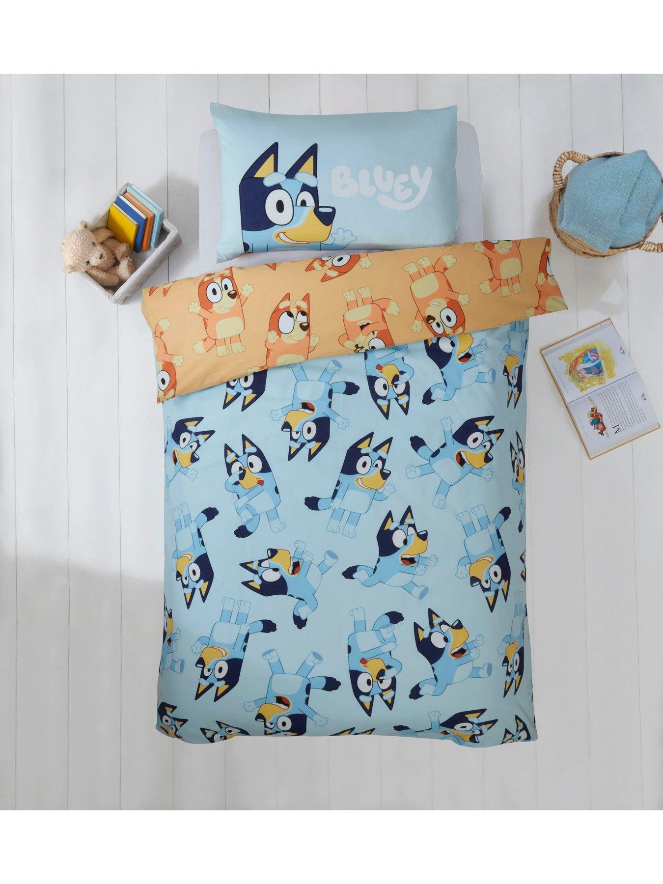 Image 3 of 7 of Bluey Bingo Rotary Duvet Set