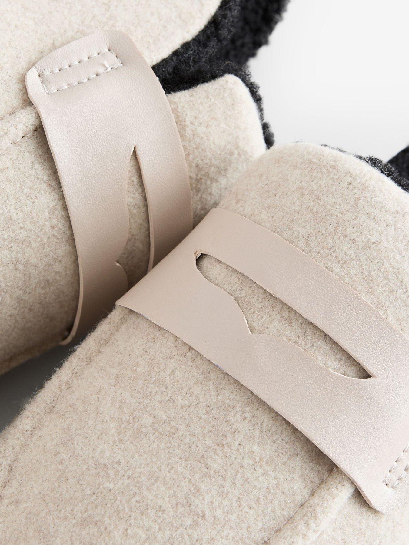 Image 6 of 6 of Laura Ashley Cosy Footbed Neutral - Beige