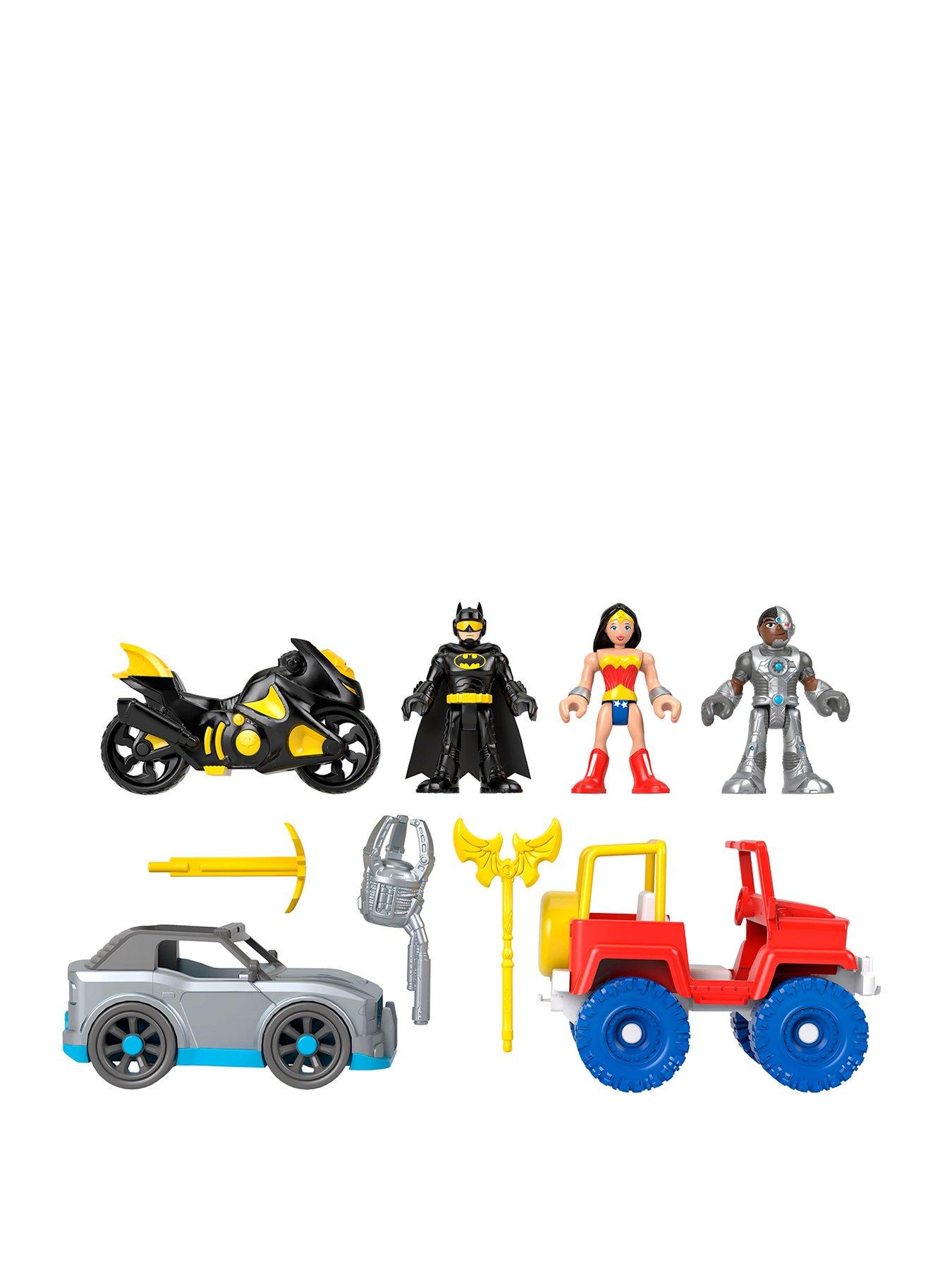 undefined DC Super Friends Batman Gift Set with Wonder Woman and Cyborg, 9 Piece Preschool Toy